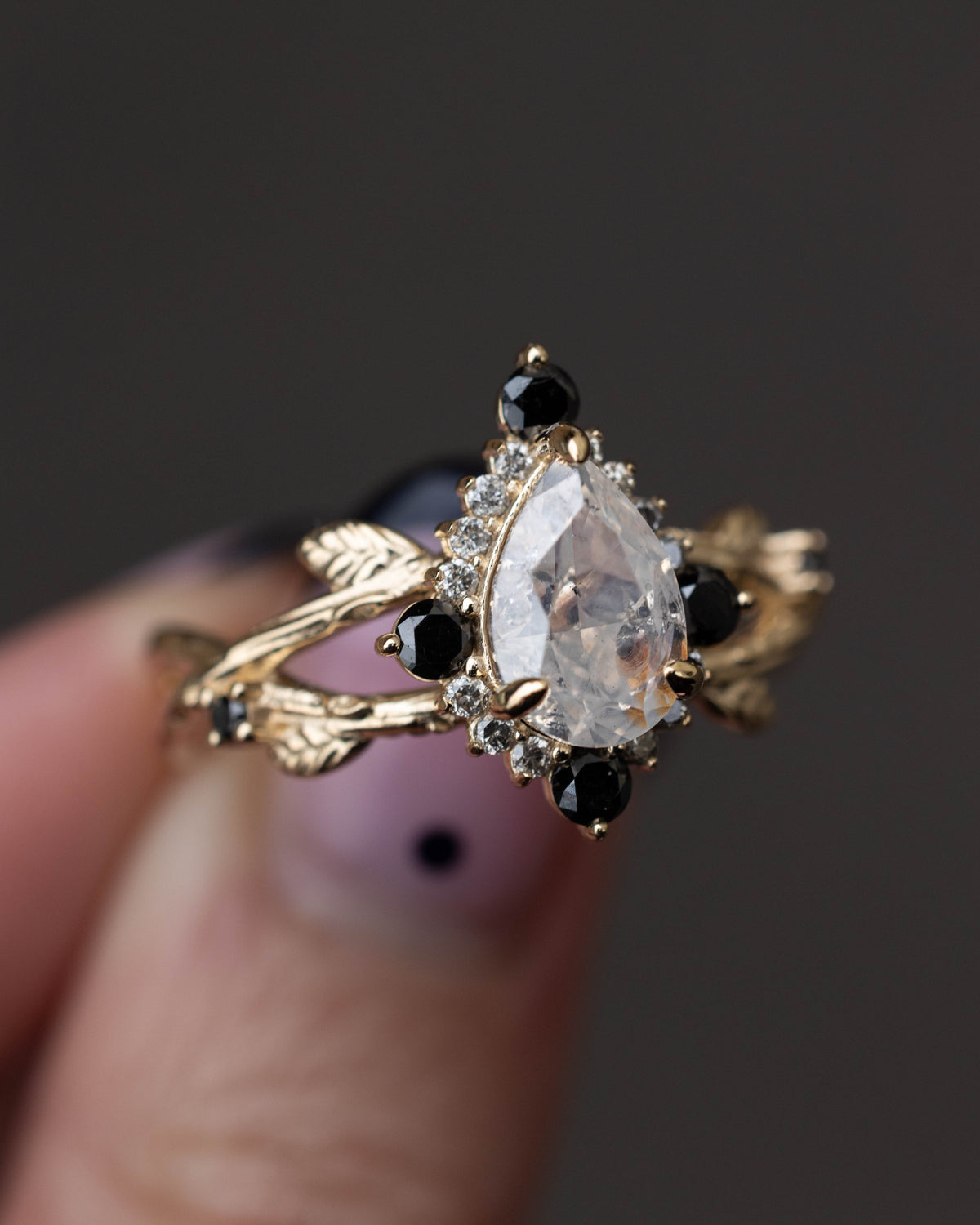 What Makes a Ring “Alternative”? A Guide for the Non-Traditional Bride-Staghead Designs