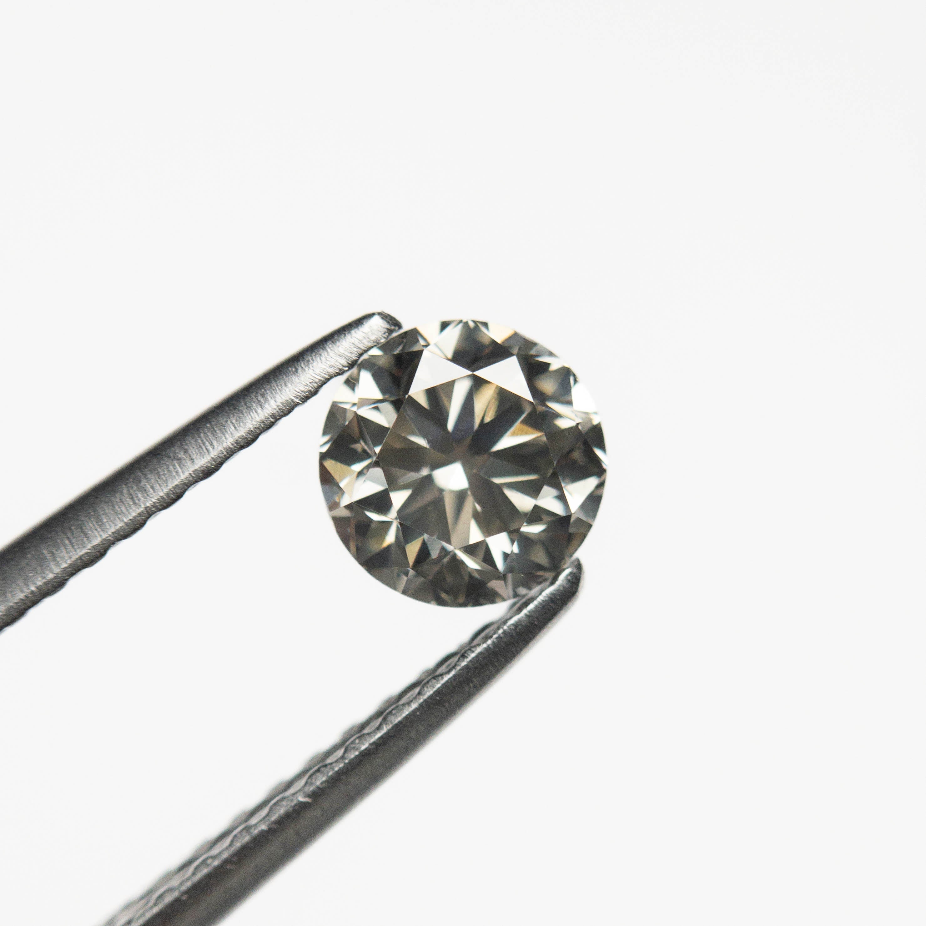 0.60ct 5.14x5.12x3.50mm Fancy Grey Round Brilliant 18968-17-Staghead Designs