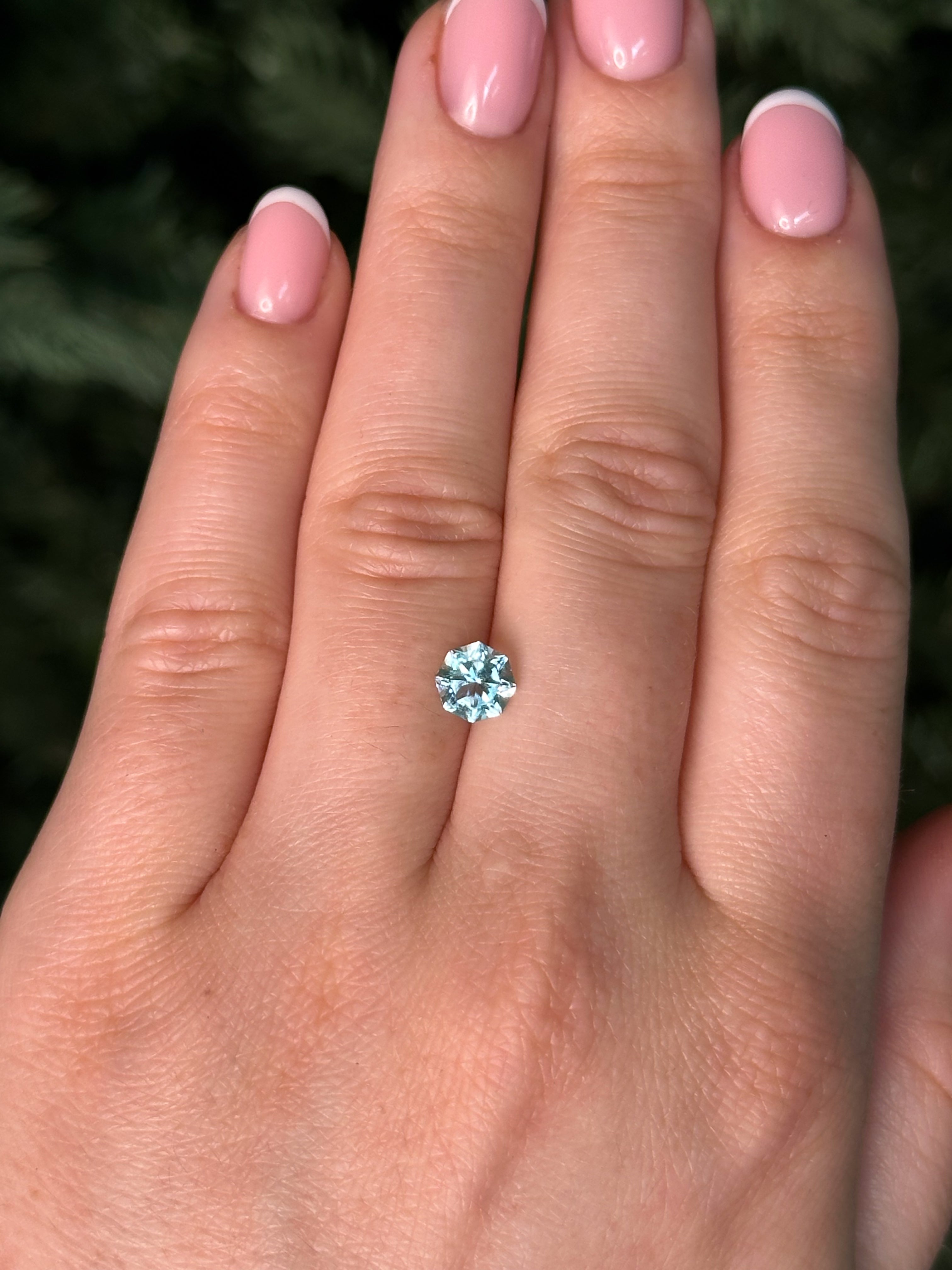 1.06ct 6.3x6.3x4.6mm FLOWER CUT AQUAMARINE-Staghead Designs