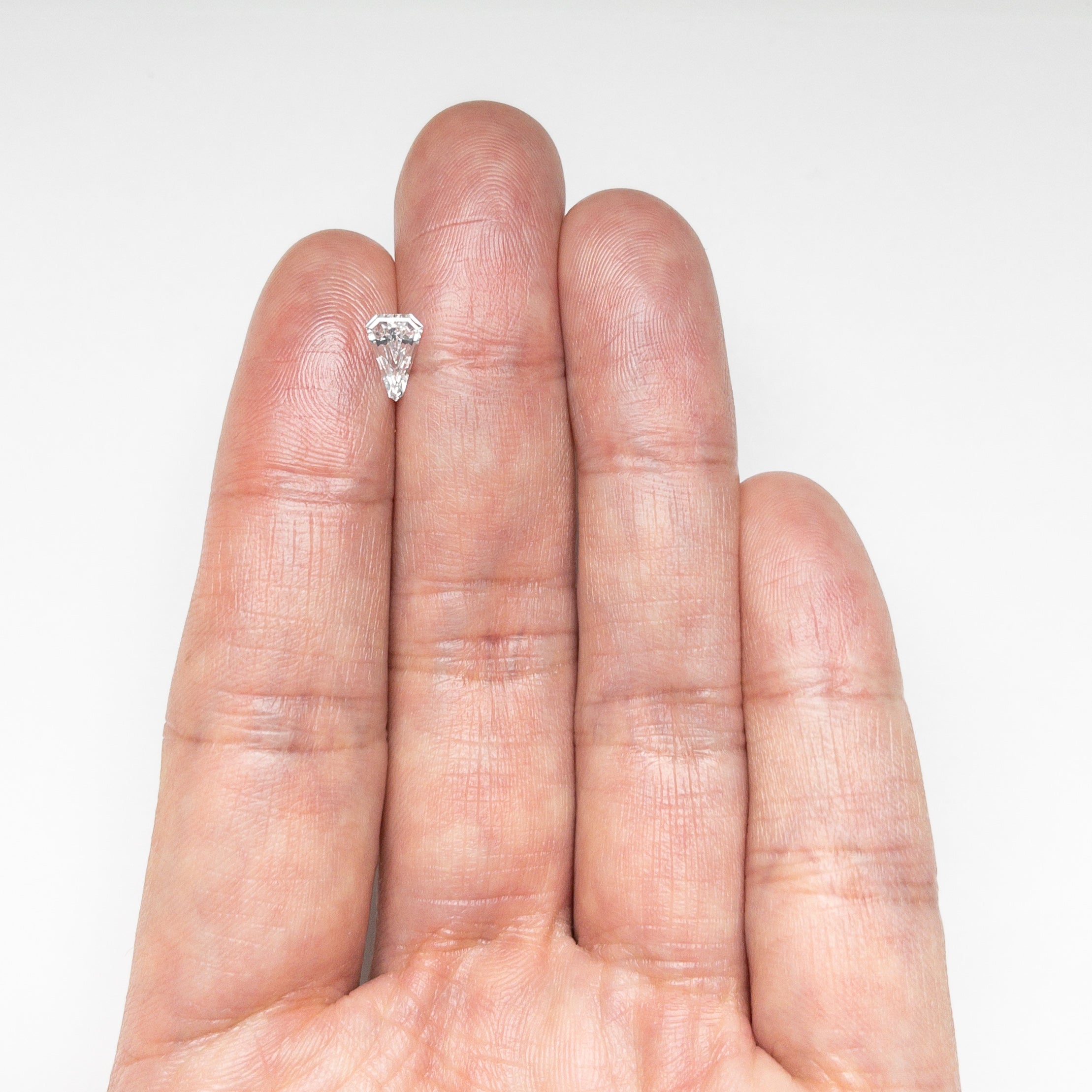 0.43ct 7.70x5.11x2.12mm VS2 E Shield Step Cut 19677-02-Staghead Designs