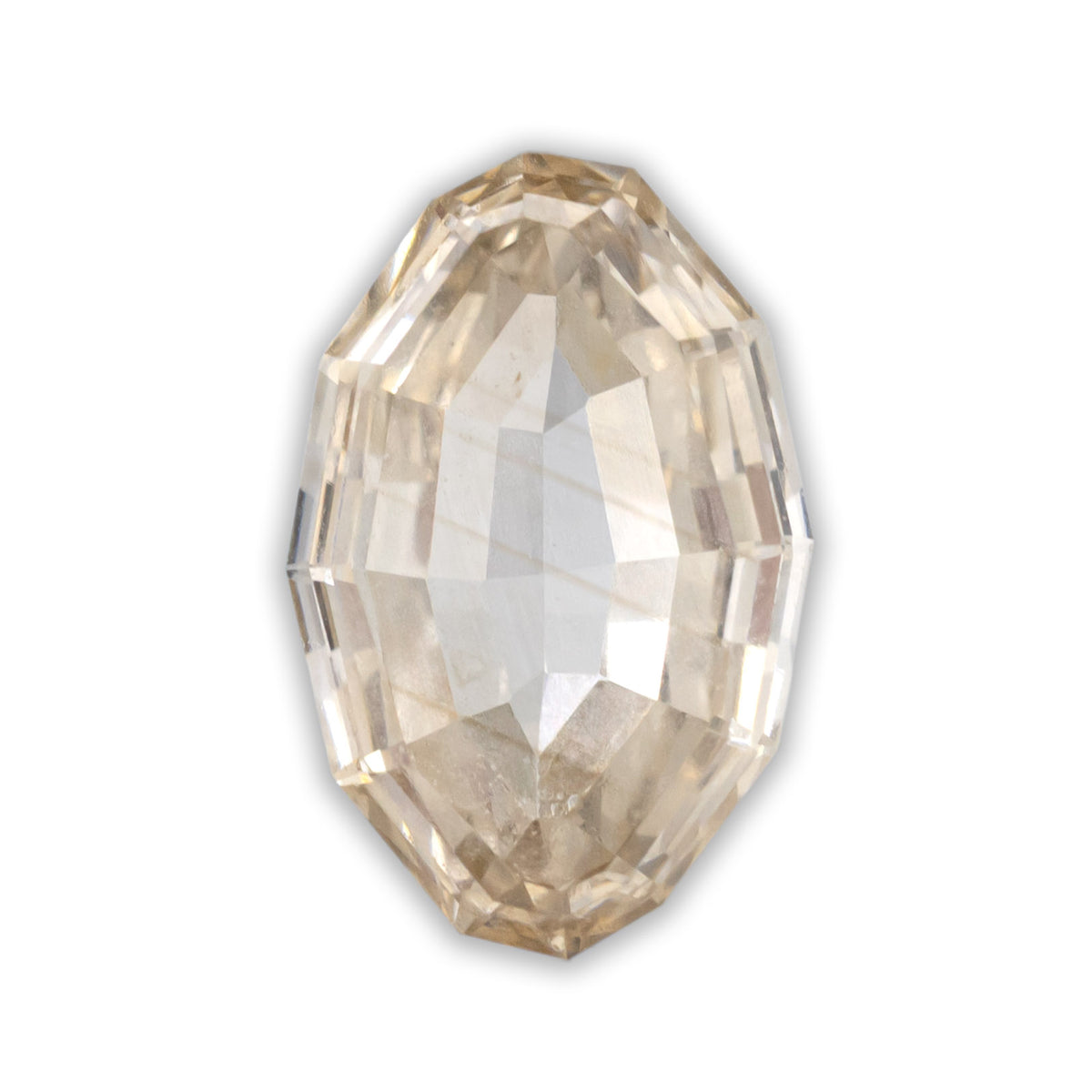 0.8ct 8.25x5.32x2.25mm Oval Brilliant Cut Light Peach Champagne Diamond