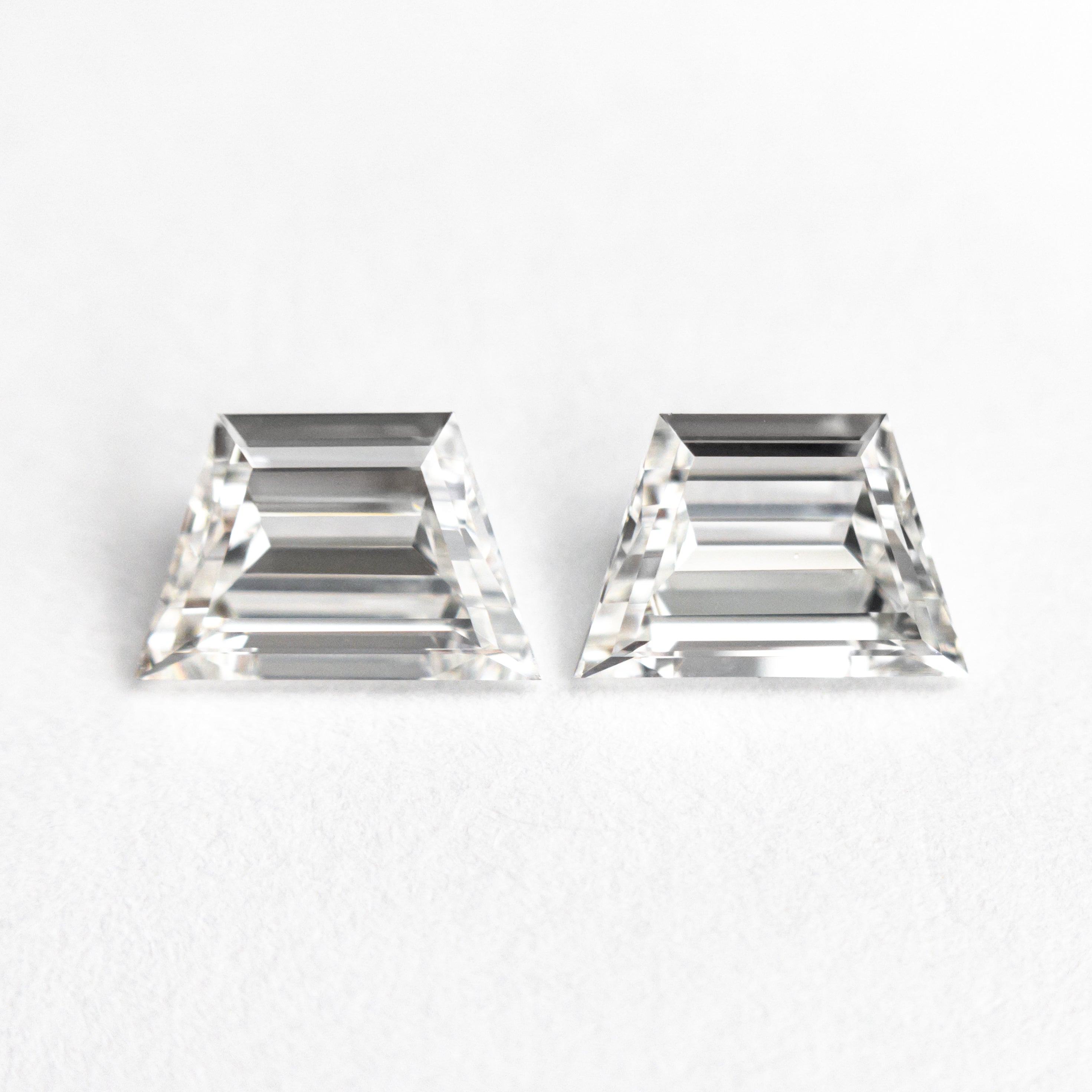 1.06cttw 2pc 6.57x4.34x2.33mm 6.45x4.29x2.30mm VVS2 G Trapezoid Step Cut Matching Pair 25535-01-Staghead Designs