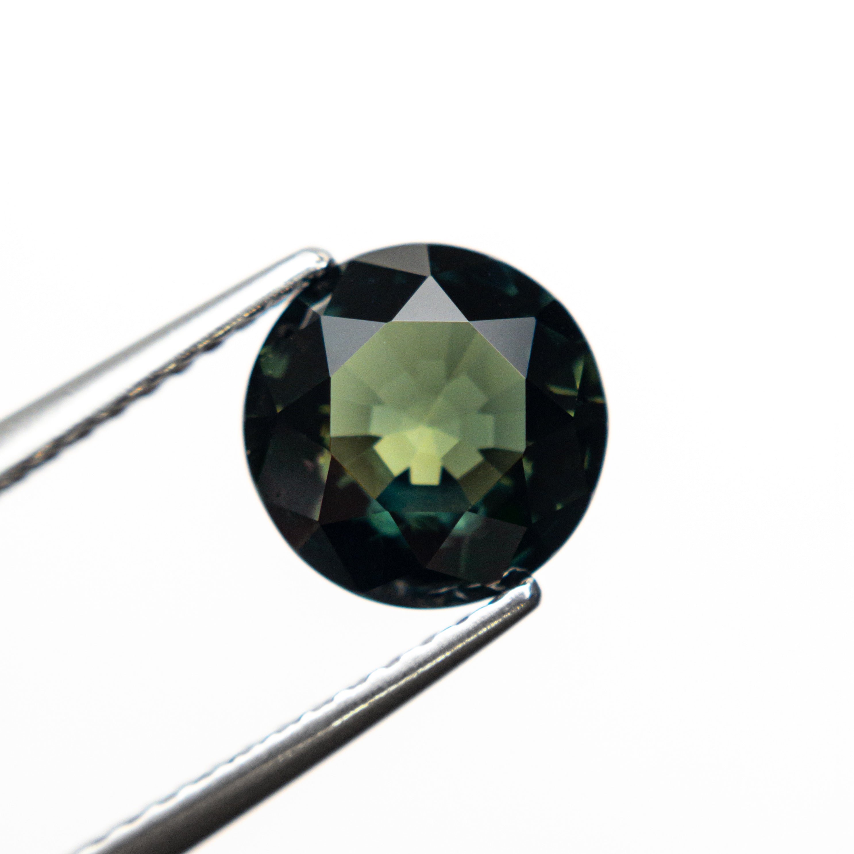 2.46ct 7.93x7.87x4.89mm Round Brilliant Sapphire 20960-01-Staghead Designs