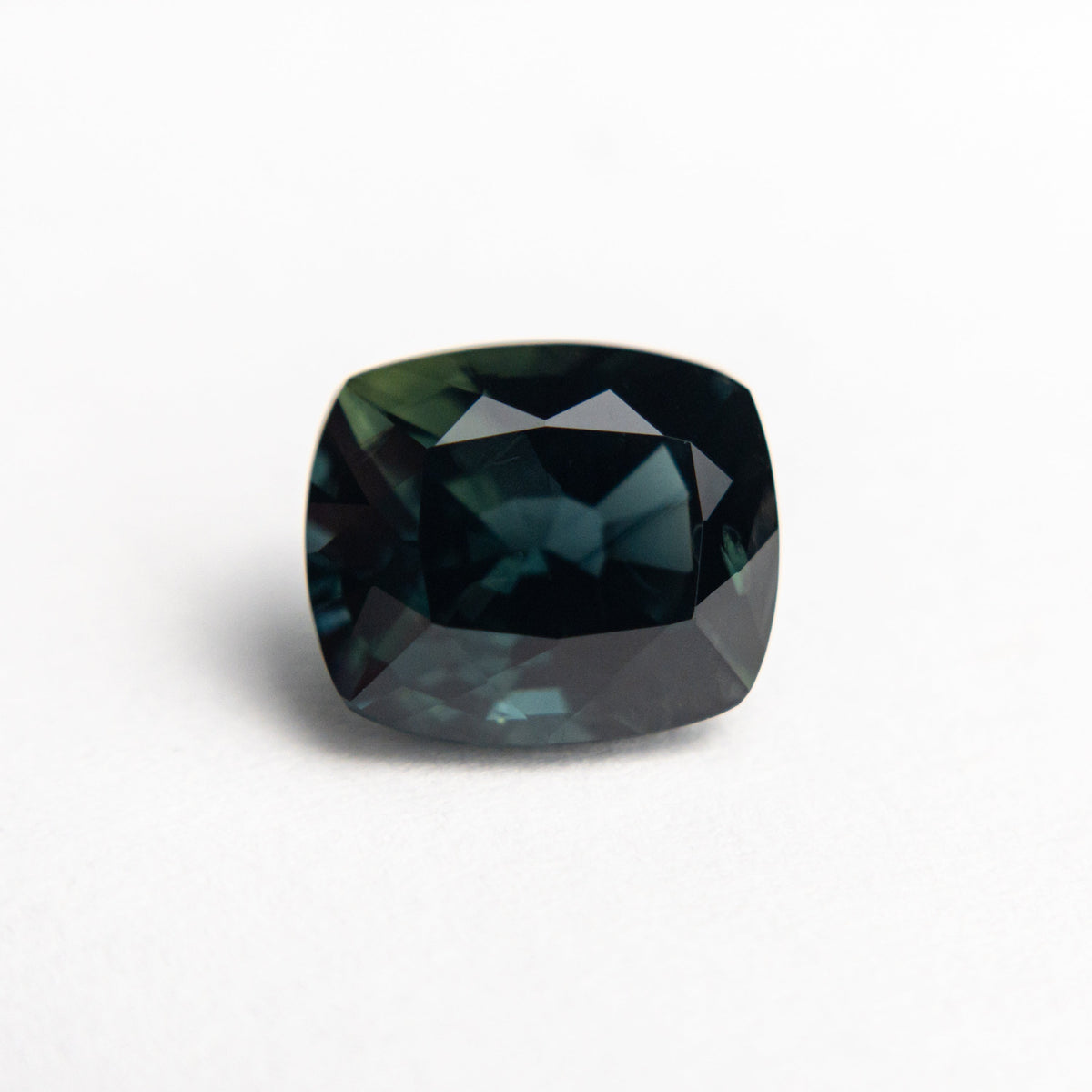 2.29ct 7.92x6.75x4.93mm Cushion Brilliant Sapphire 20963-05-Staghead Designs