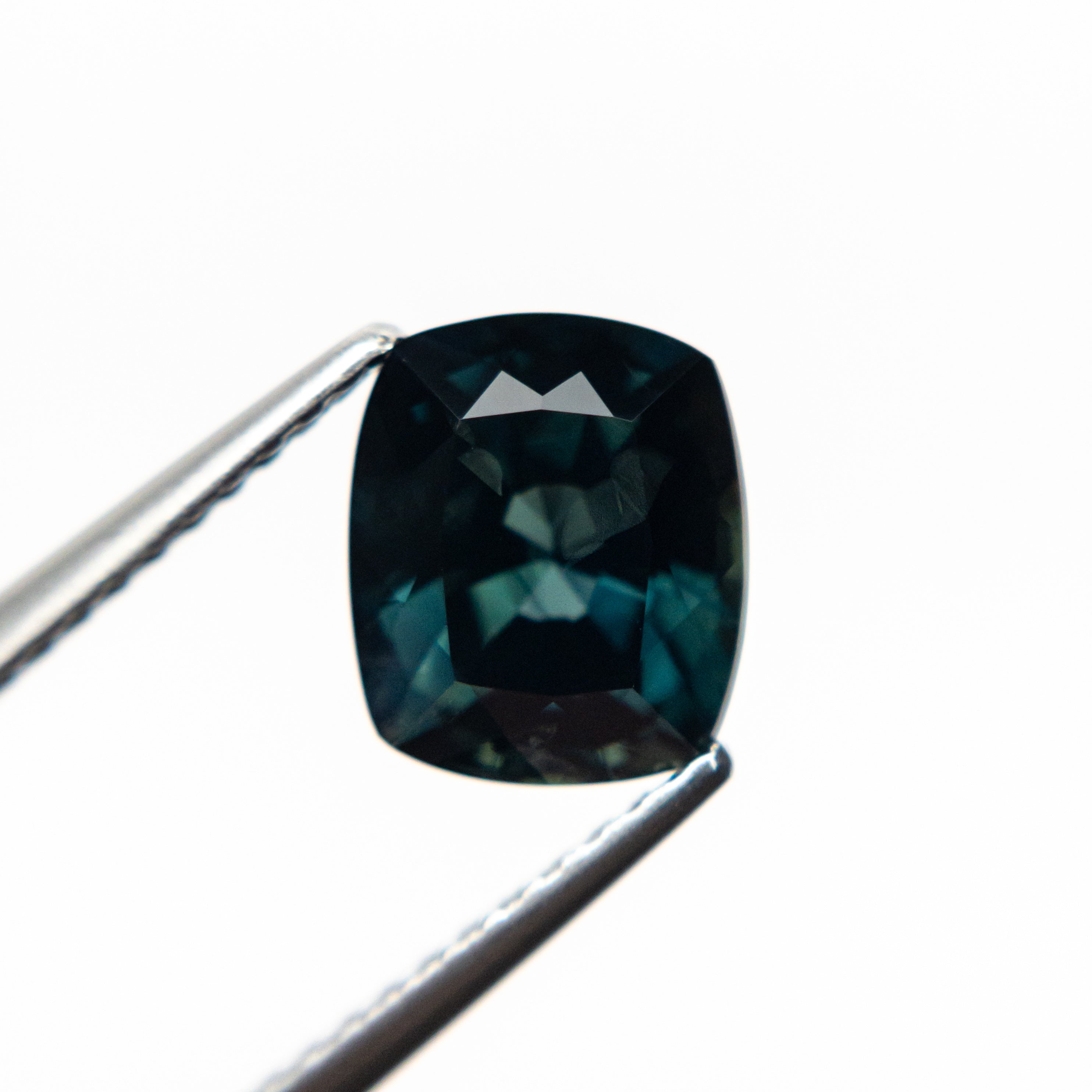 2.29ct 7.92x6.75x4.93mm Cushion Brilliant Sapphire 20963-05-Staghead Designs