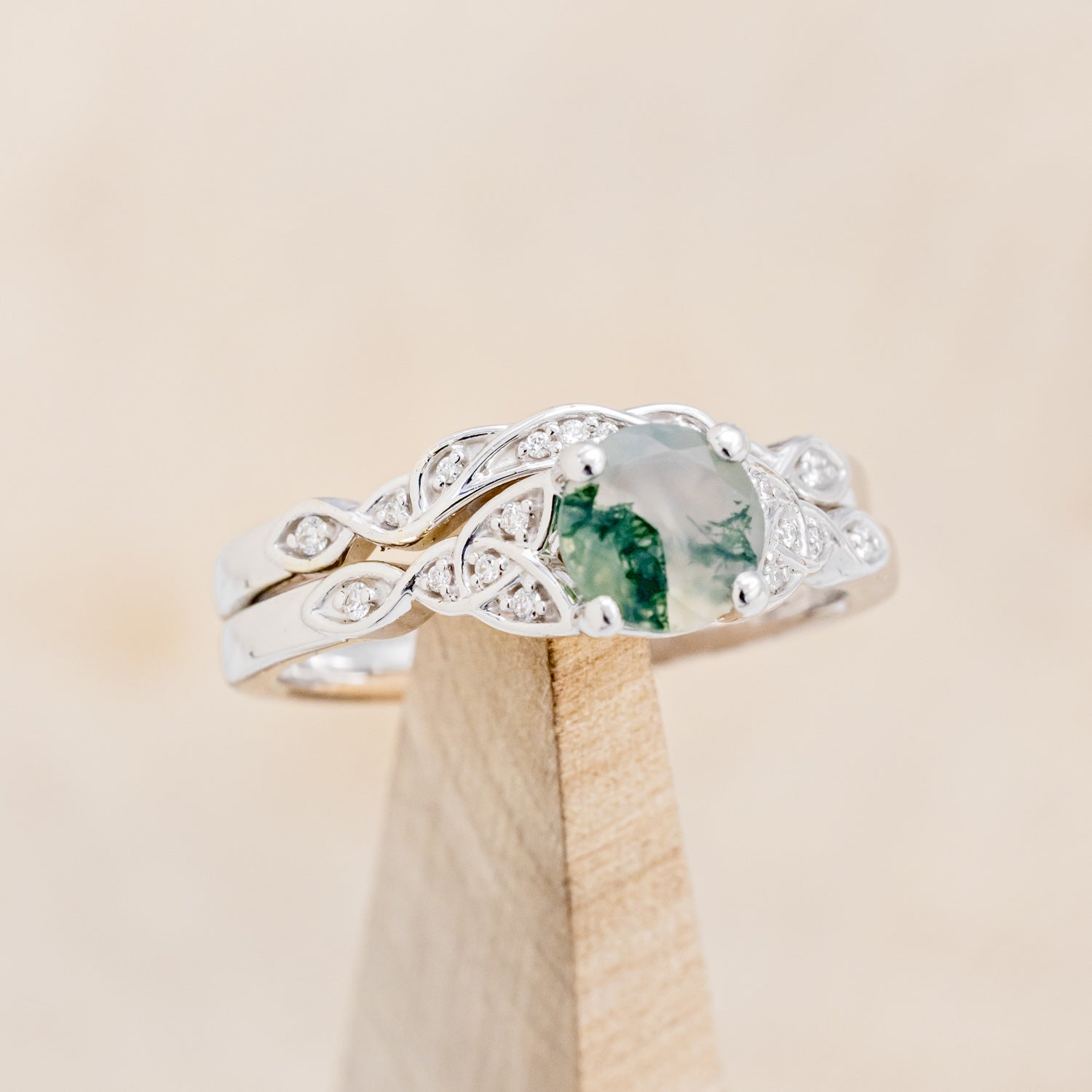 "AIFE" - 14K GOLD AND DIAMOND TRACER-2