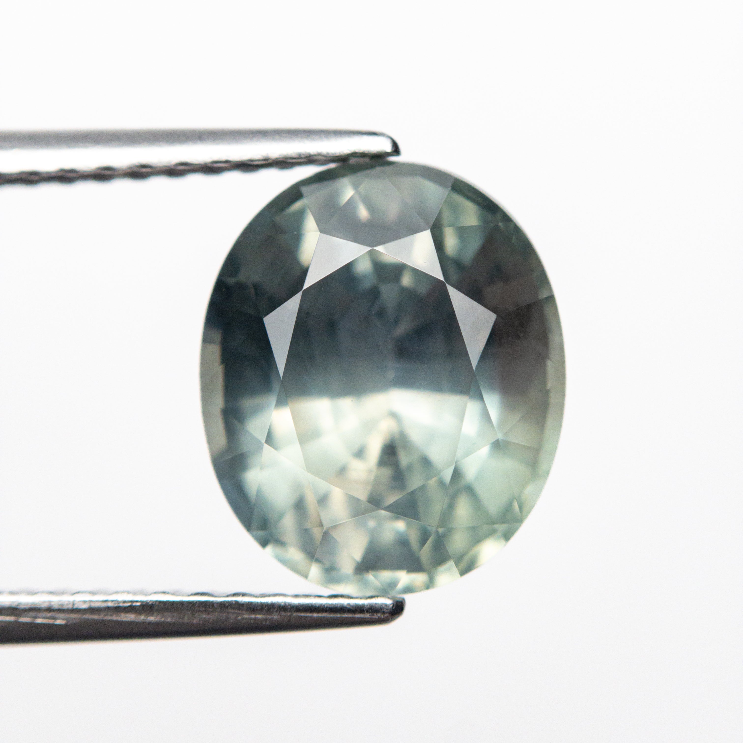 4.18ct 9.75x8.22x6.43mm Oval Brilliant Sapphire 22690-05-Staghead Designs