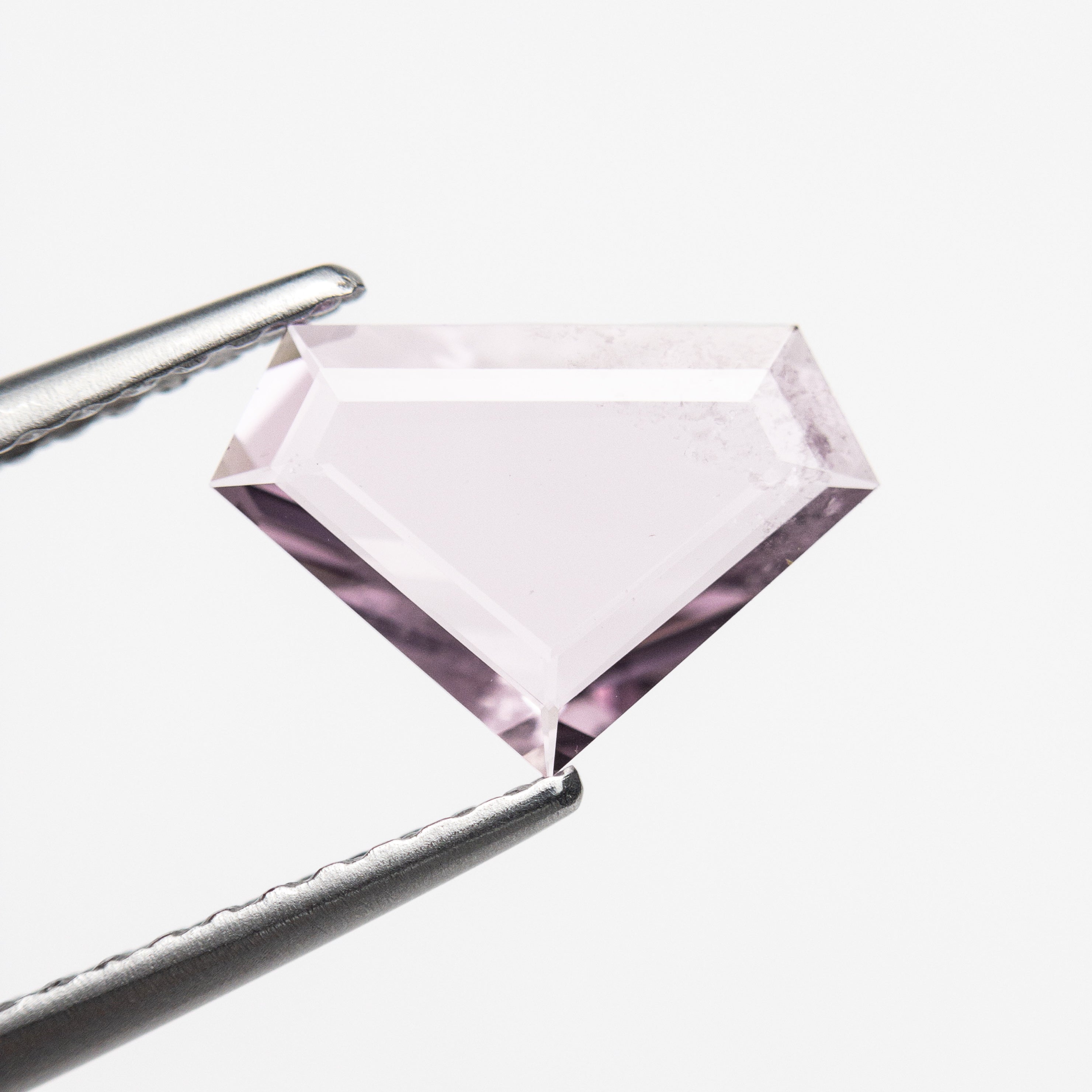 0.86ct 10.07x6.84x1.34mm Shield Portrait Cut Sapphire 22907-01-Staghead Designs