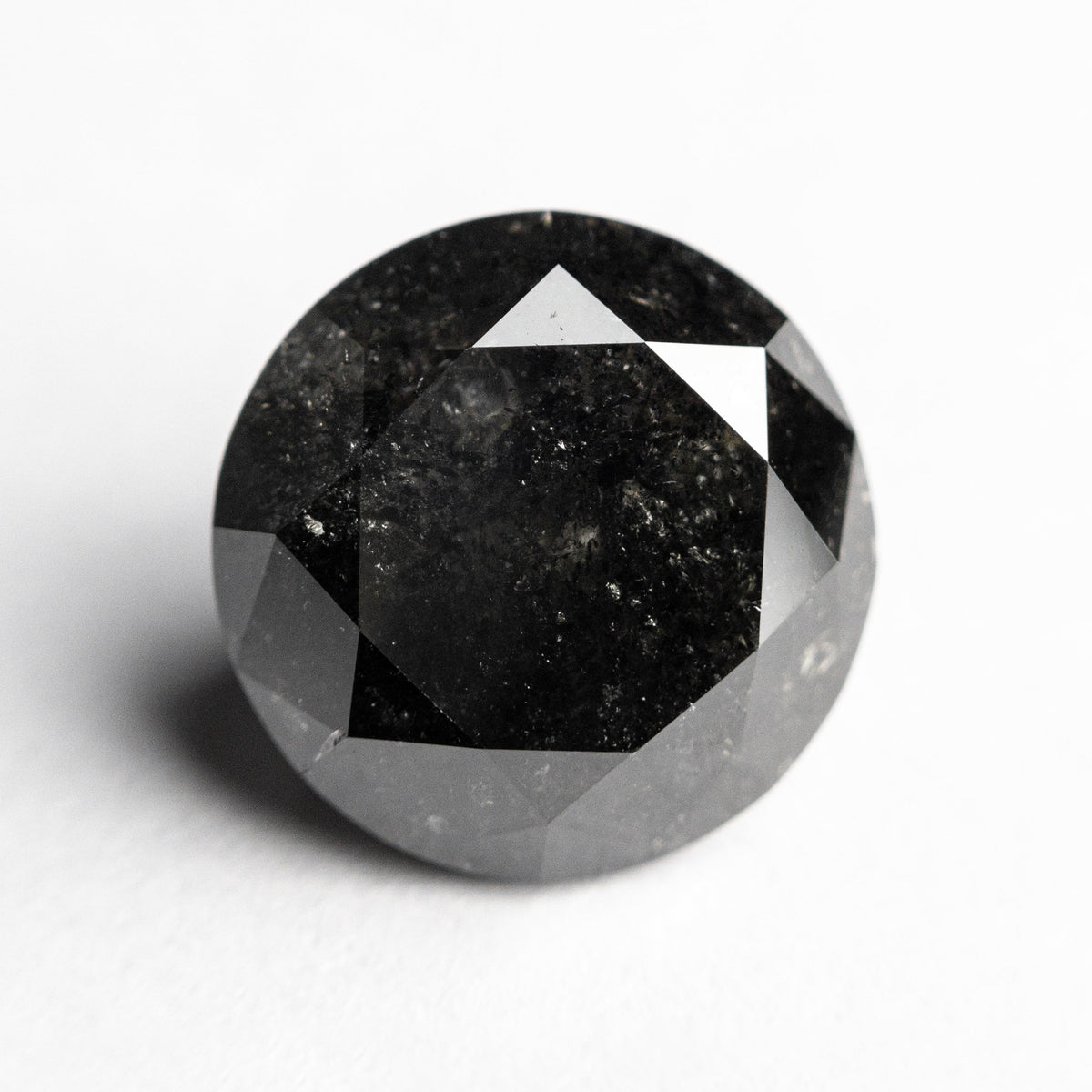 5.26ct 10.49x10.48x7.09mm Round Brilliant 23193-01-Staghead Designs