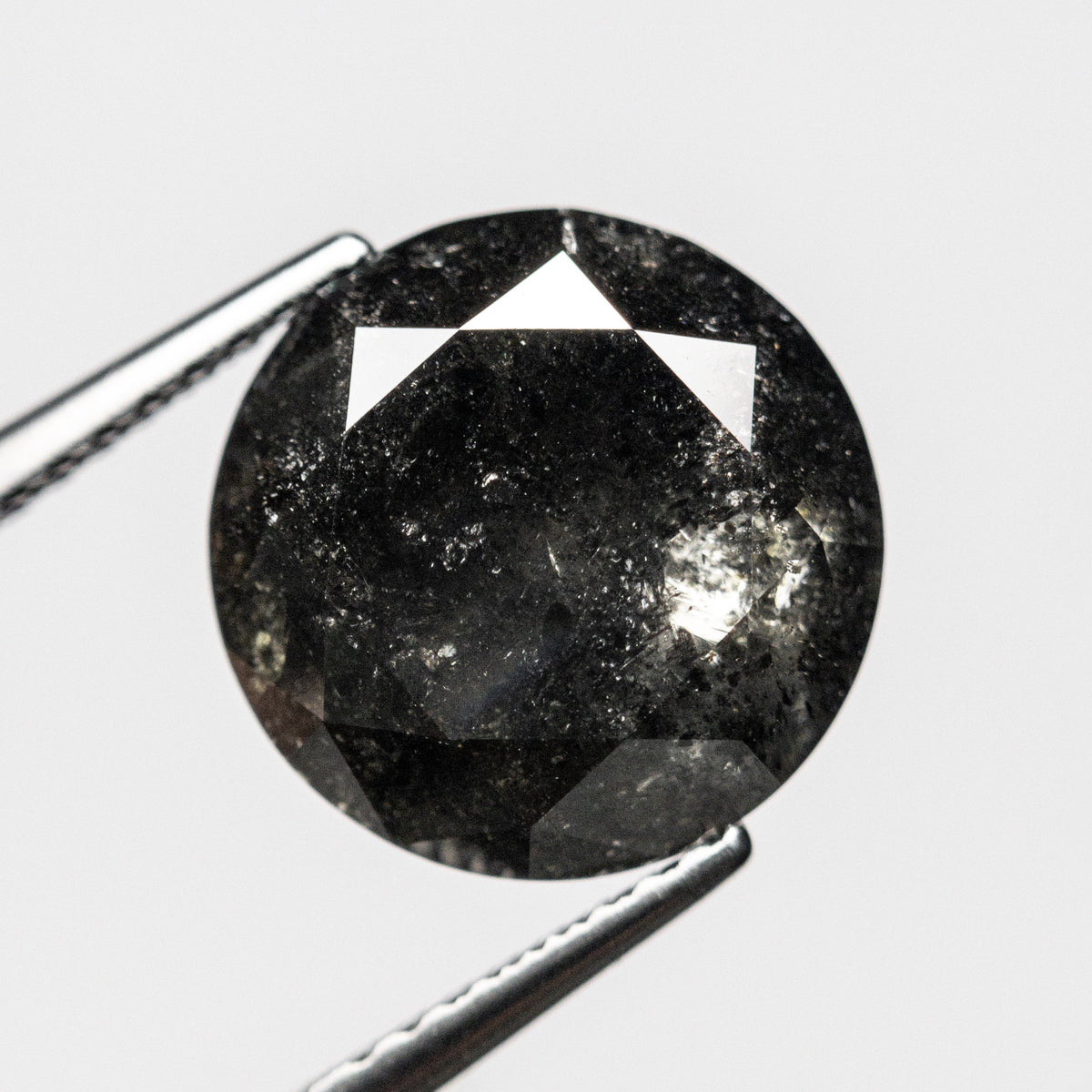 5.26ct 10.49x10.48x7.09mm Round Brilliant 23193-01-Staghead Designs