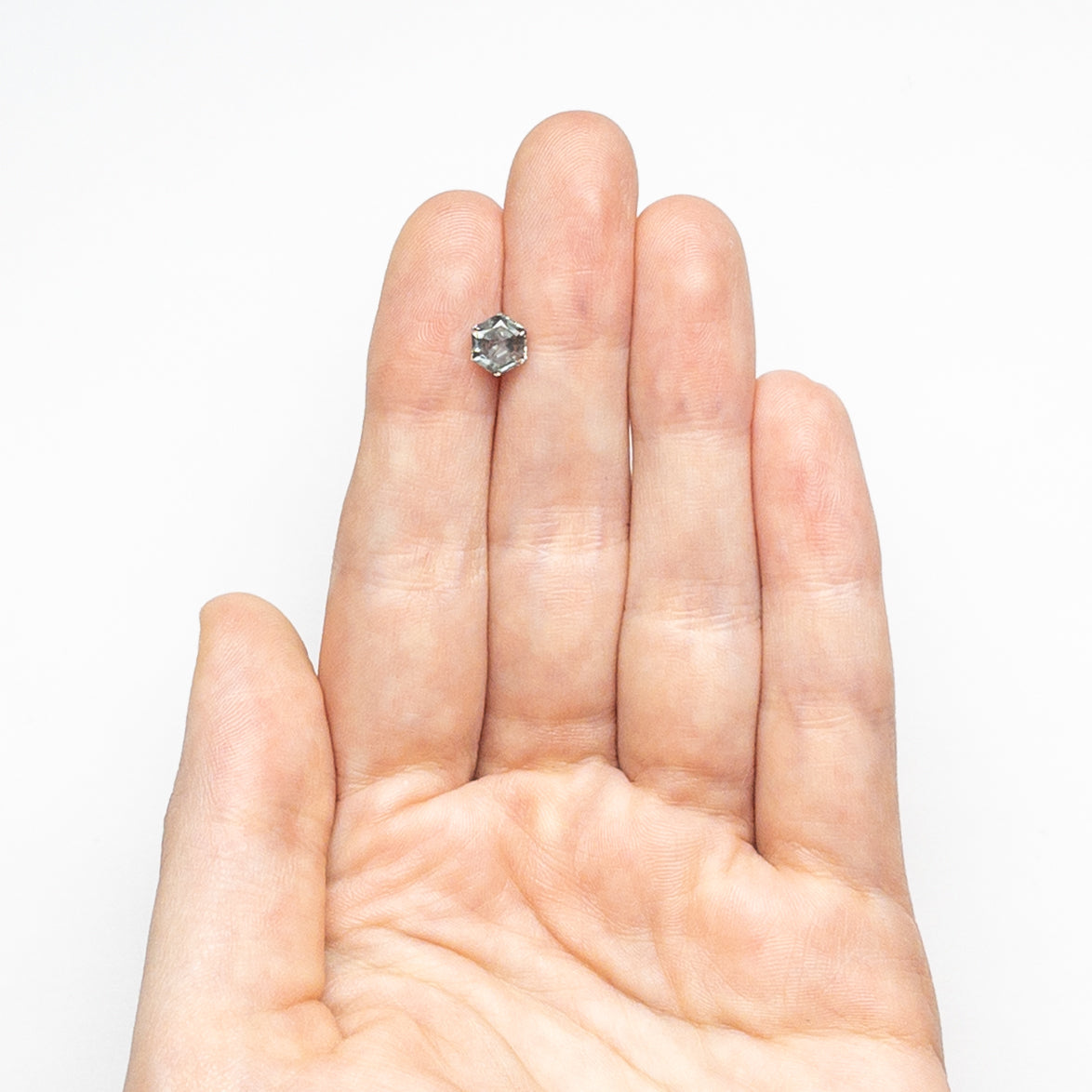 1.21ct 6.64x5.66x3.92mm Hexagon Brilliant Sapphire 23670-16-Staghead Designs