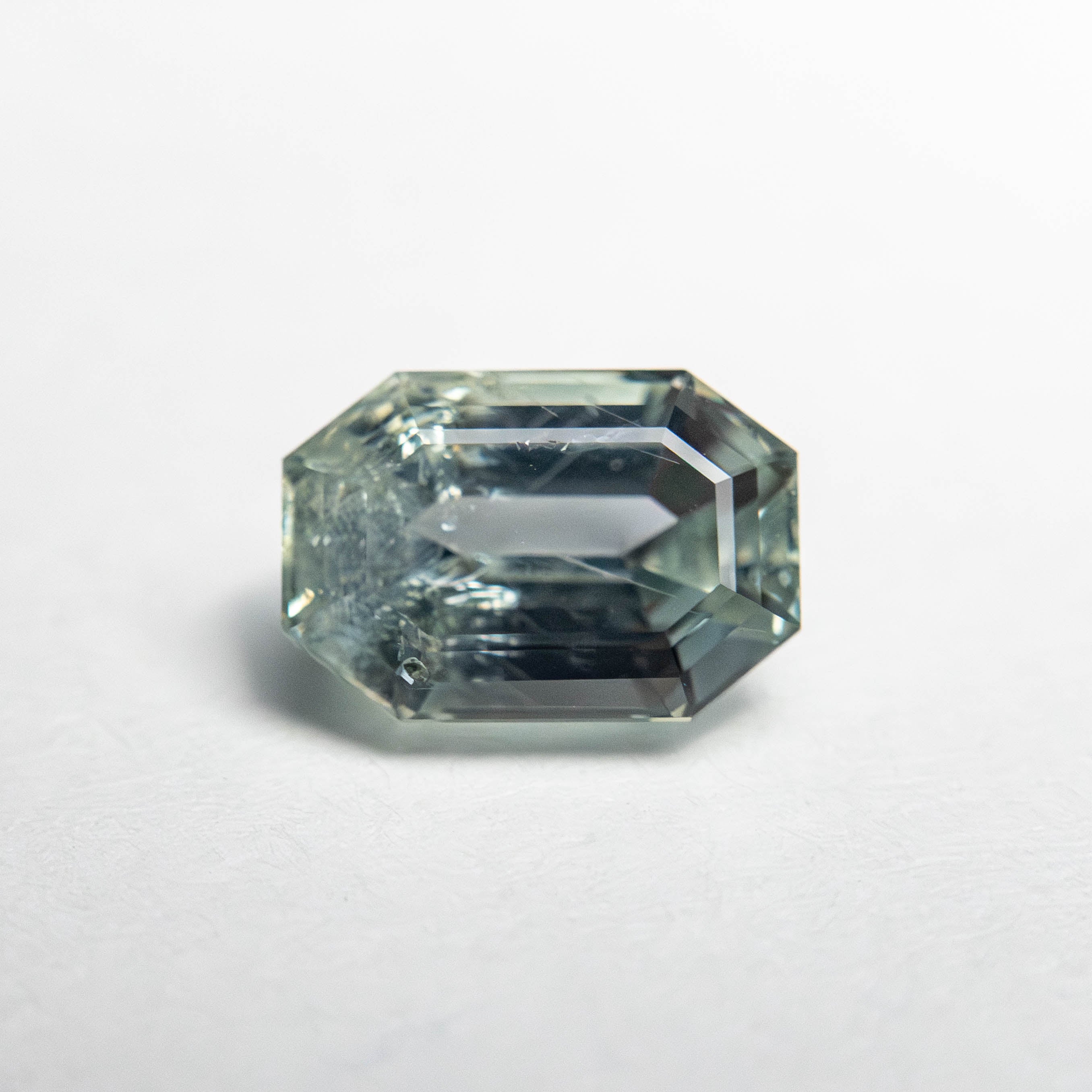 1.52ct 7.25x4.97x4.04mm Cut Corner Rectangle Step Cut Sapphire 23699-07-Staghead Designs
