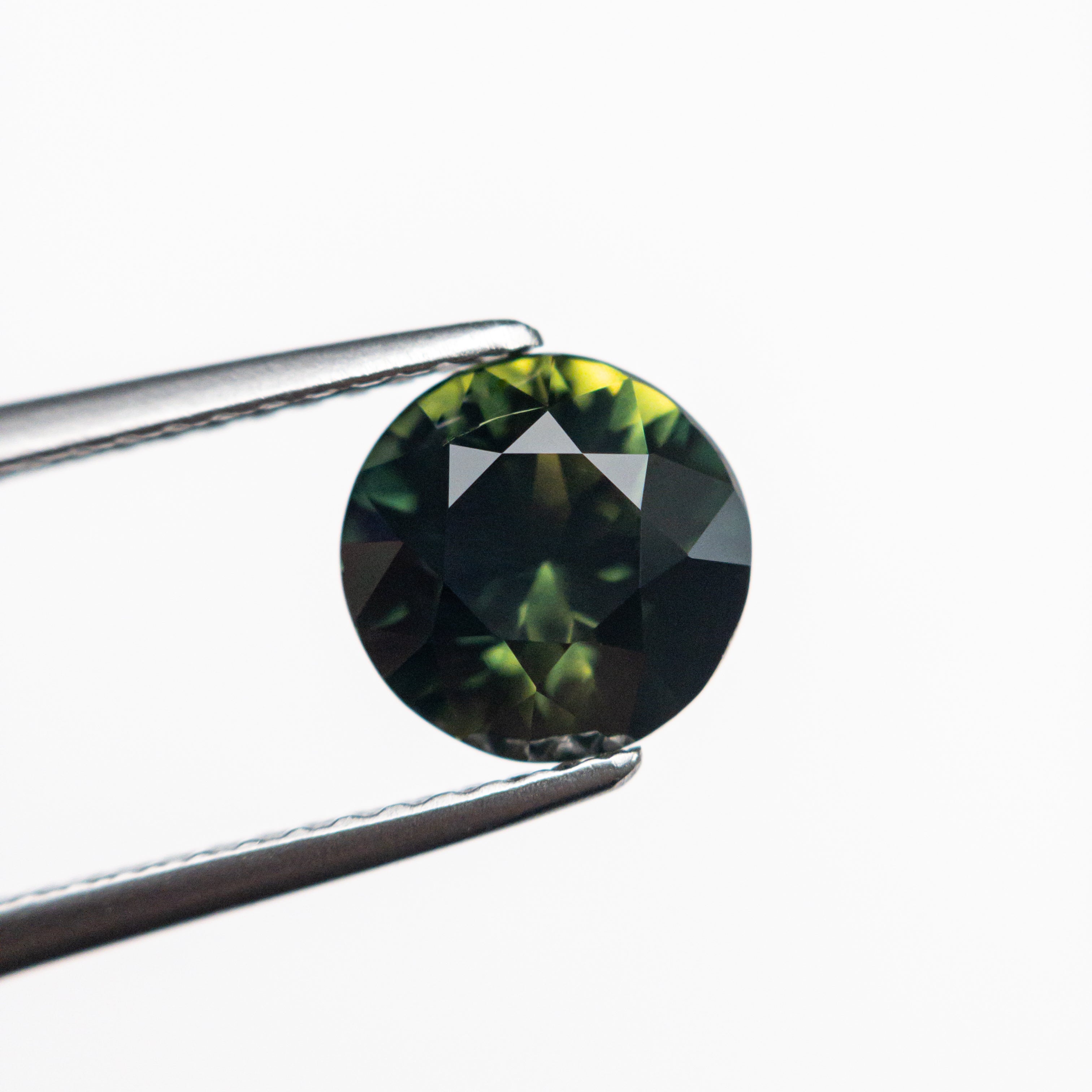 2.15ct 7.20x7.10x5.13mm Round Brilliant Sapphire 23806-11-Staghead Designs