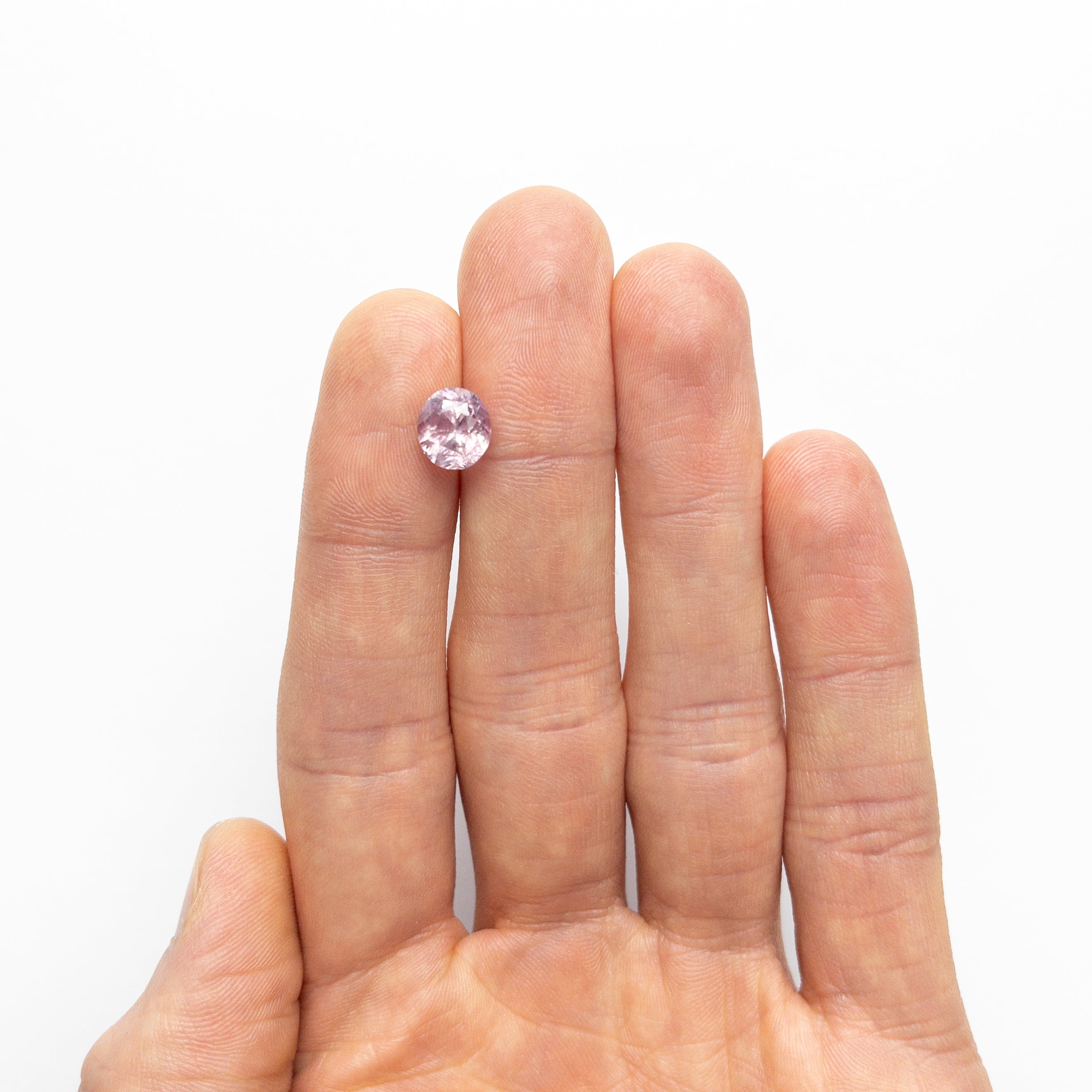 3.56ct 8.39x7.72x6.76mm Oval Brilliant Sapphire 25240-01-Staghead Designs