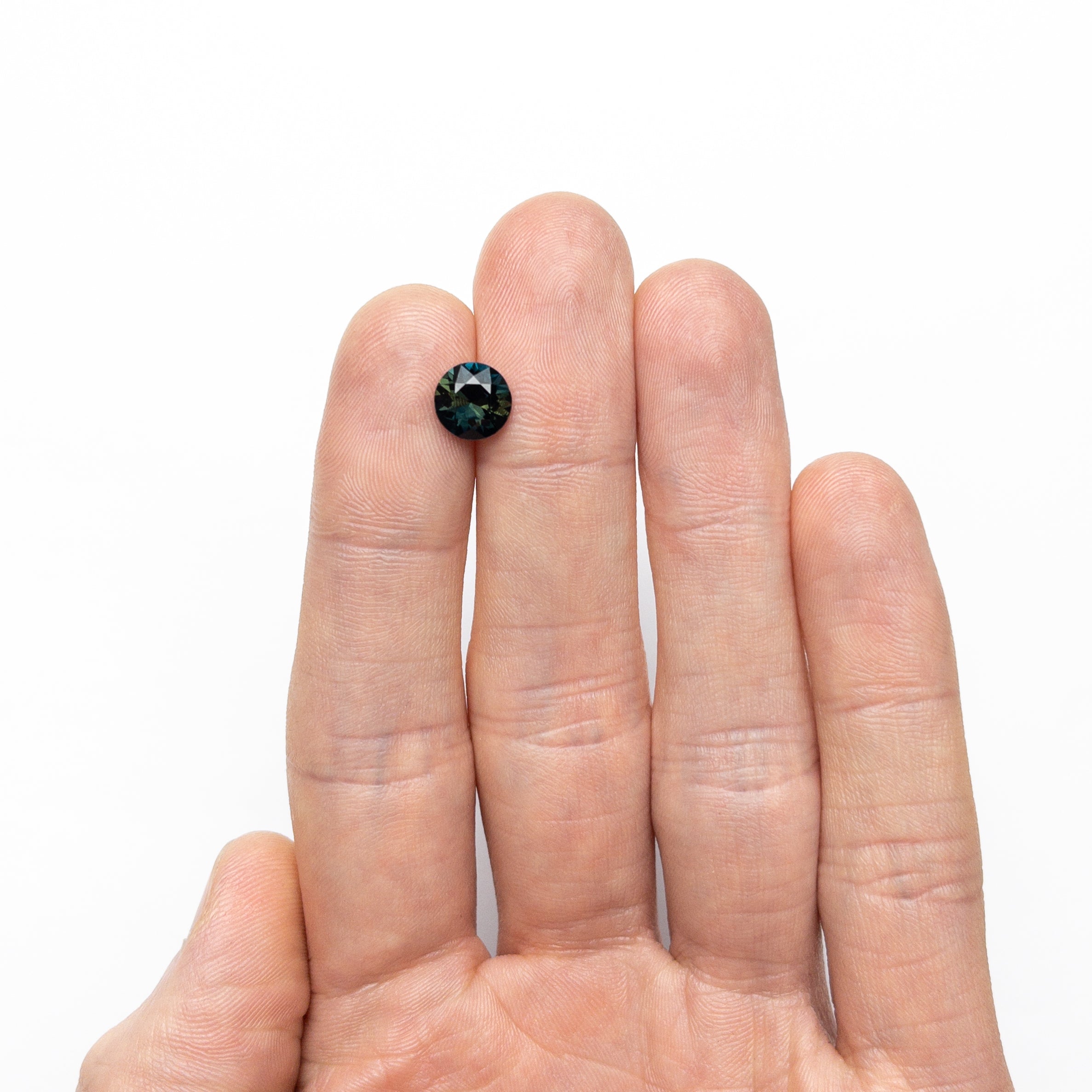 2.11ct 7.85x7.82x4.73mm Round Brilliant Sapphire 25372-01-Staghead Designs