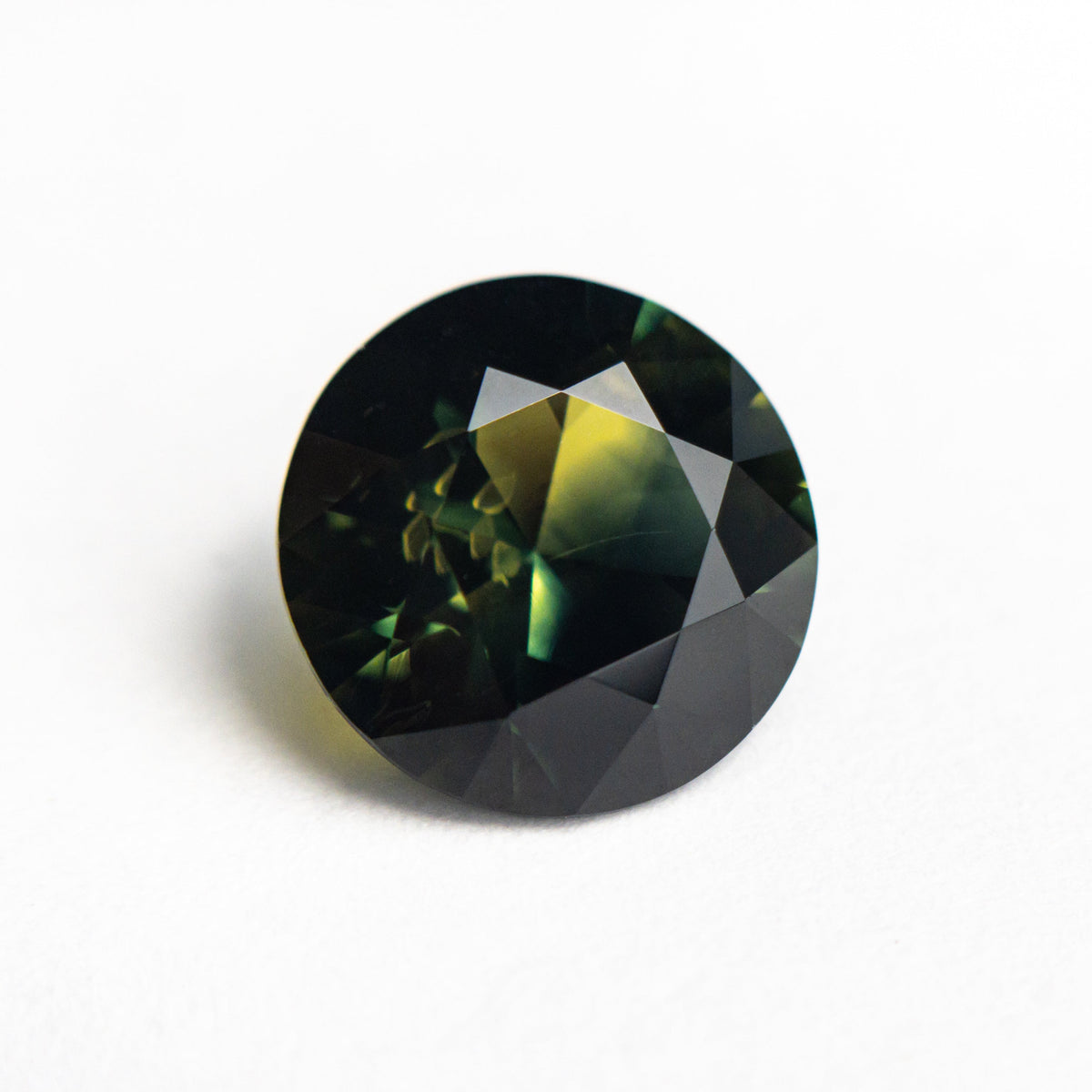 3.00ct 9.07x9.02x5.18mm Round Brilliant Sapphire 25373-01-Staghead Designs