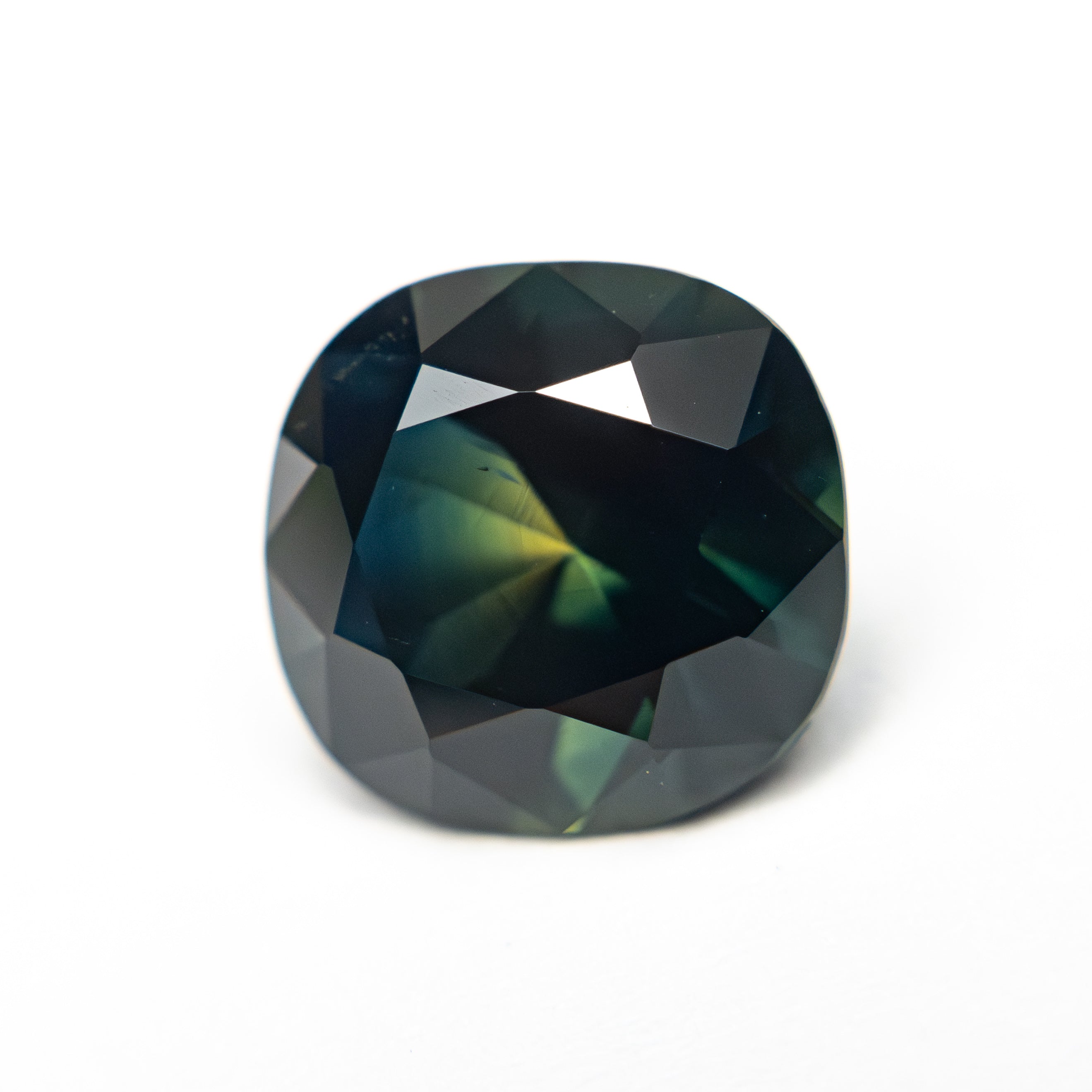 3.67ct 9.22x8.77x5.90mm Cushion Brilliant Sapphire 25377-01