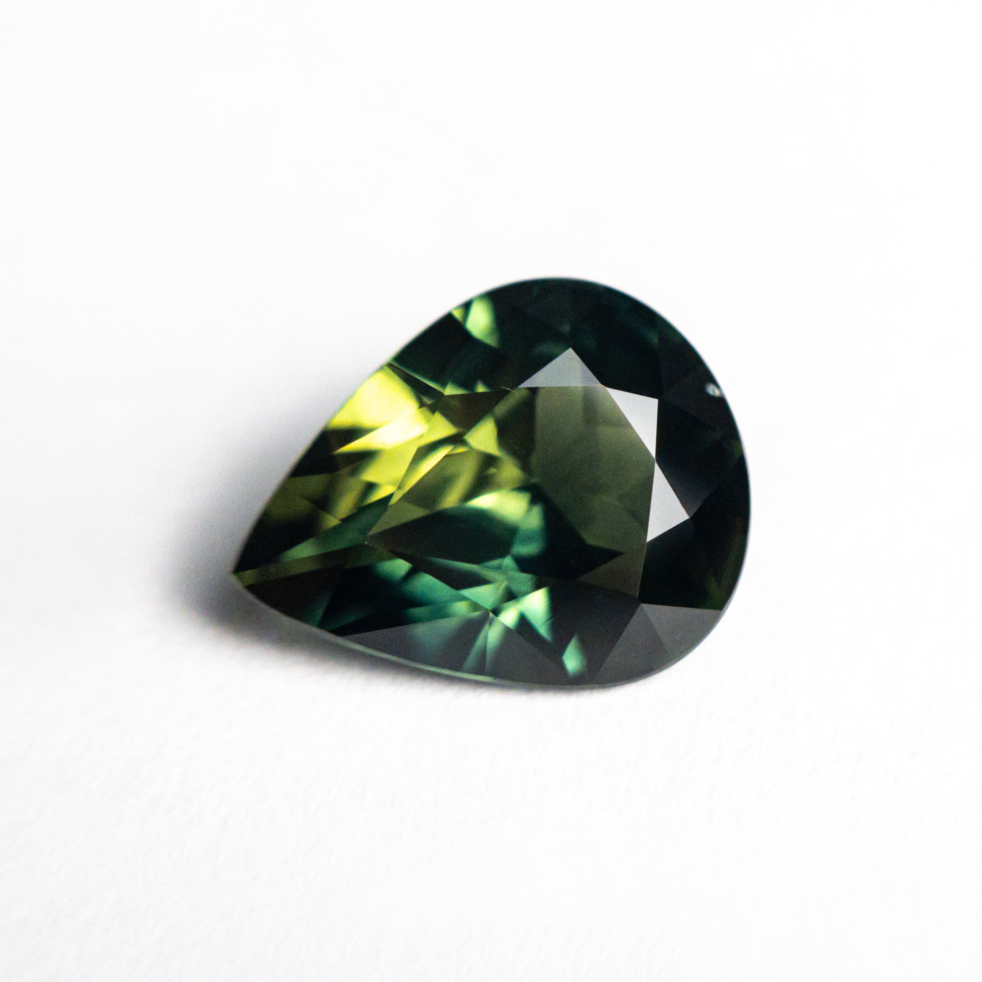 2.82ct 10.64x8.53x4.64mm Pear Brilliant Sapphire 25379-02-Staghead Designs