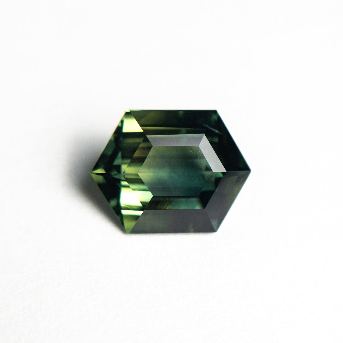 2.00ct 9.05x6.94x3.76mm Hexagon Step Cut Sapphire 25382-05-Staghead Designs