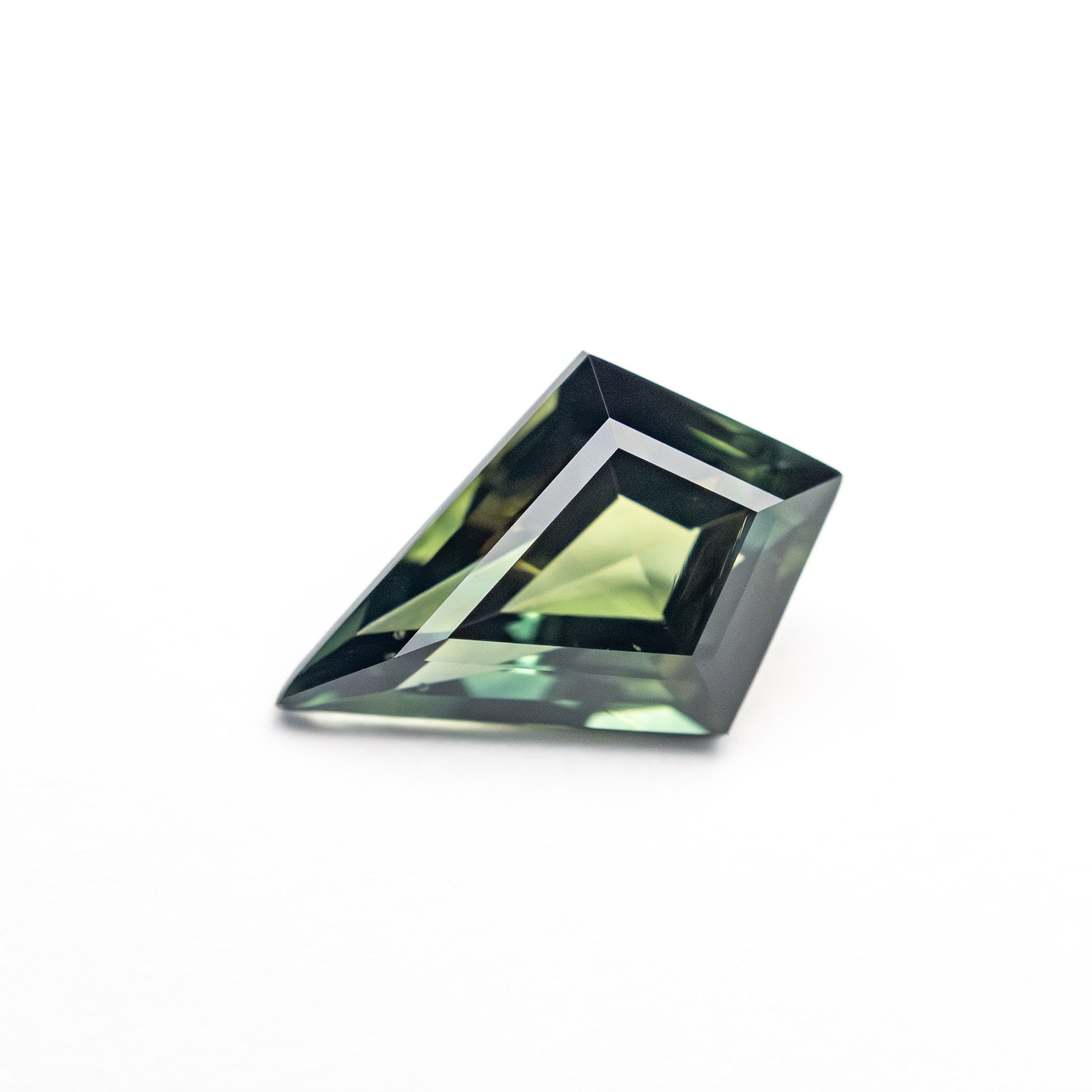 1.07ct 9.22x6.18x3.46mm Kite Step Cut Sapphire 25386-05-Staghead Designs