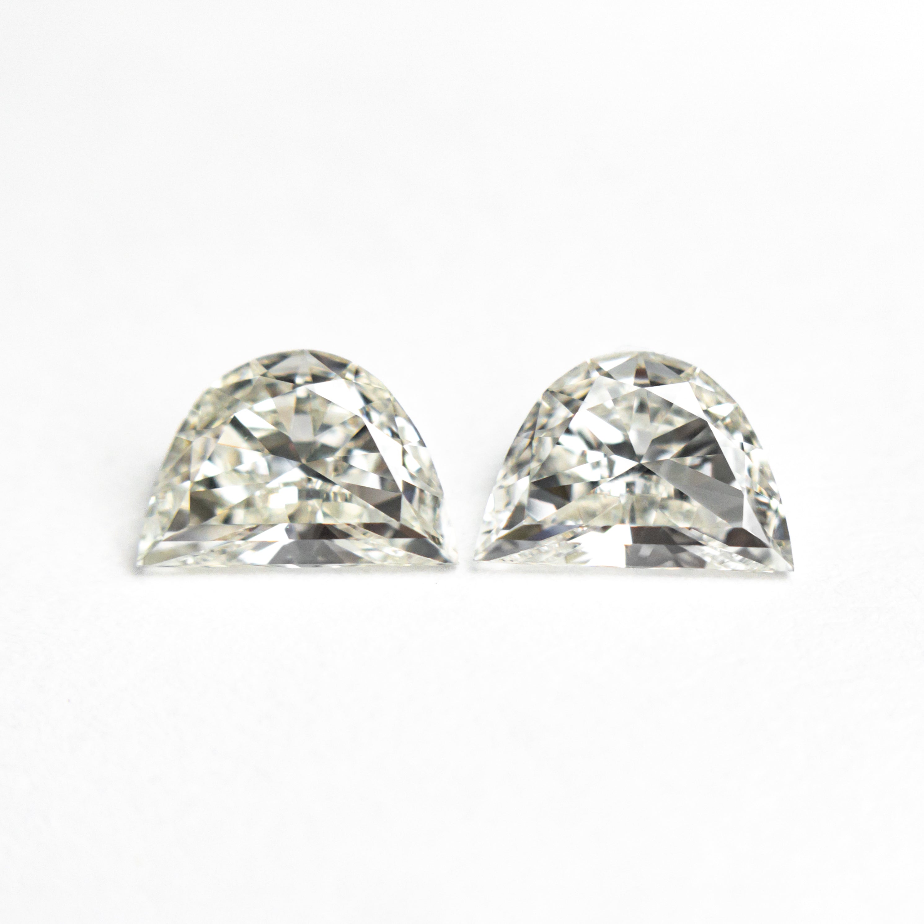 0.81cttw 2pc 6.12x4.22x2.18mm 6.16x4.26x2.15mm VVS H-I Half Moon Brilliant Matching Pair 25521-01-Staghead Designs