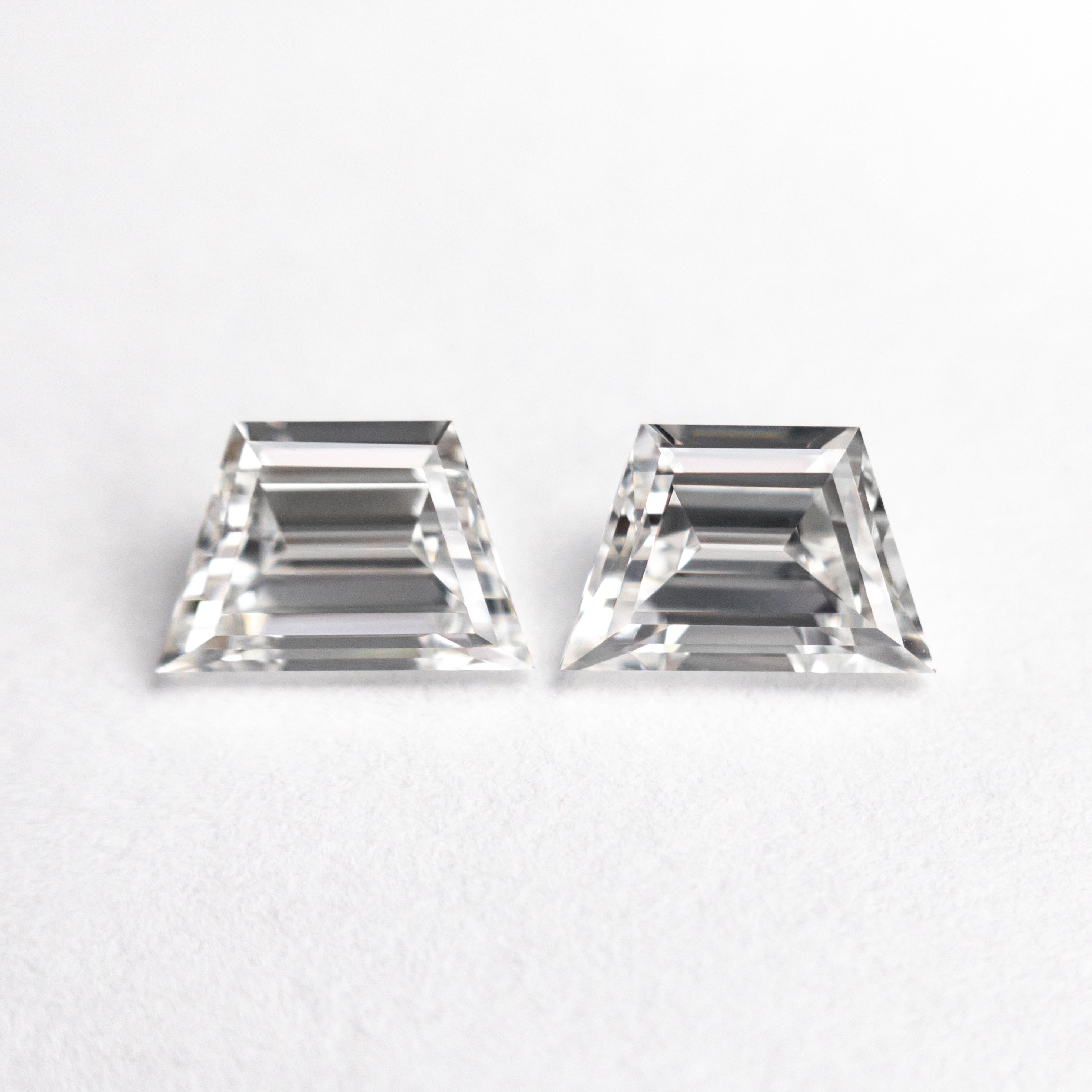 1.02cttw 2pc 6.09x4.06x2.56mm 6.13x4.00x2.62mm VS1+ G Trapezoid Step Cut Matching Pair 25533-01-Staghead Designs