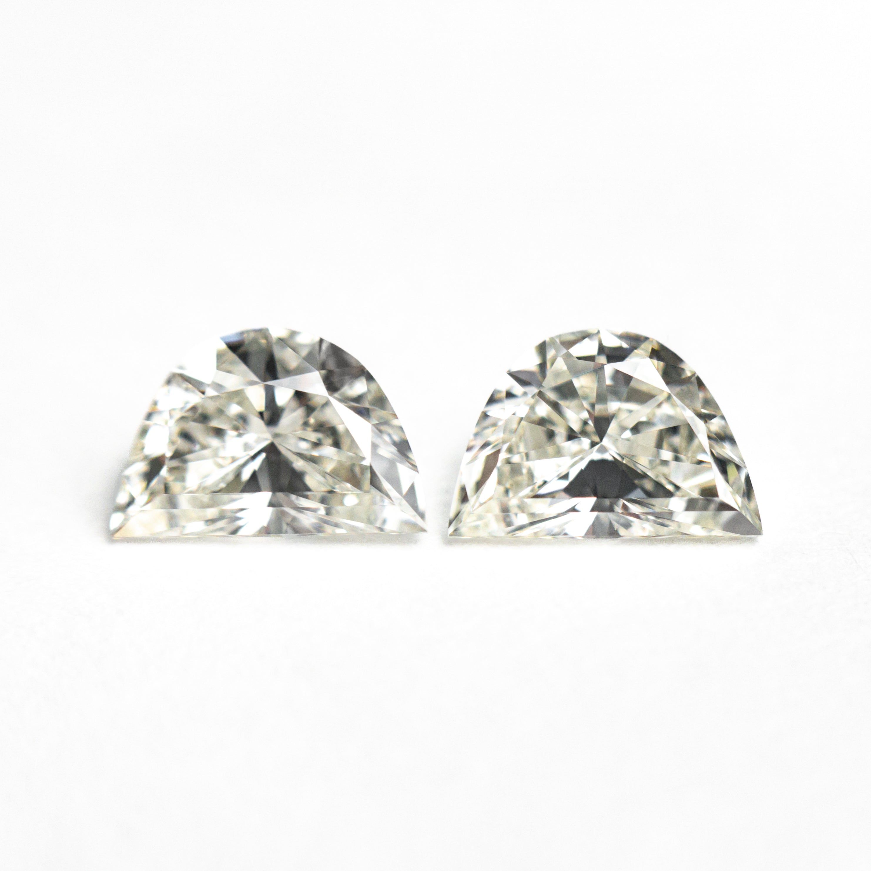 1.04cttw 2pc 6.42x4.35x2.86mm 6.45x4.39x2.64mm VVS I-J Half Moon Brilliant Matching Pair 25534-01-Staghead Designs