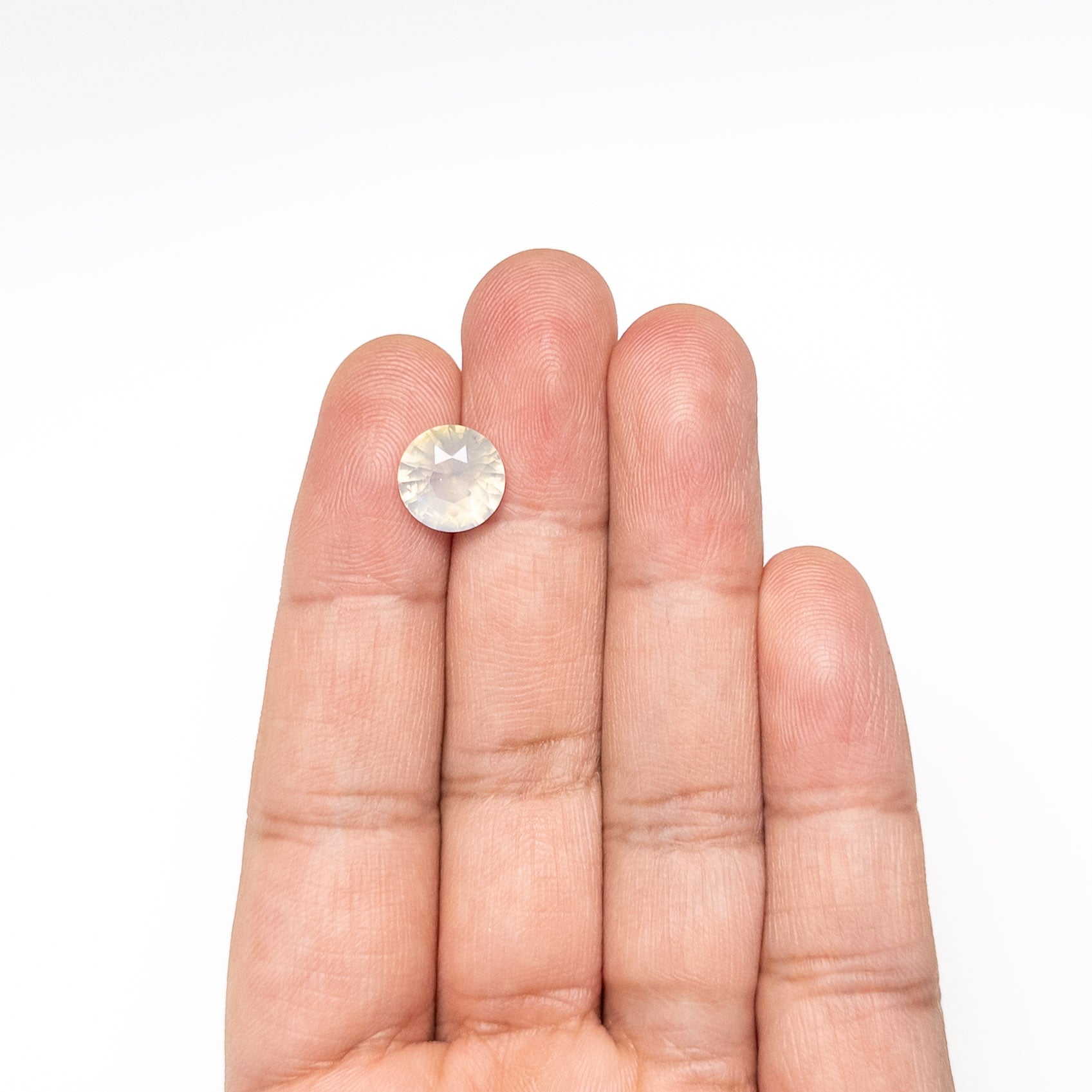 5.10ct 10.08x10.07x6.24mm Round Brilliant Sapphire 25541-01-Staghead Designs