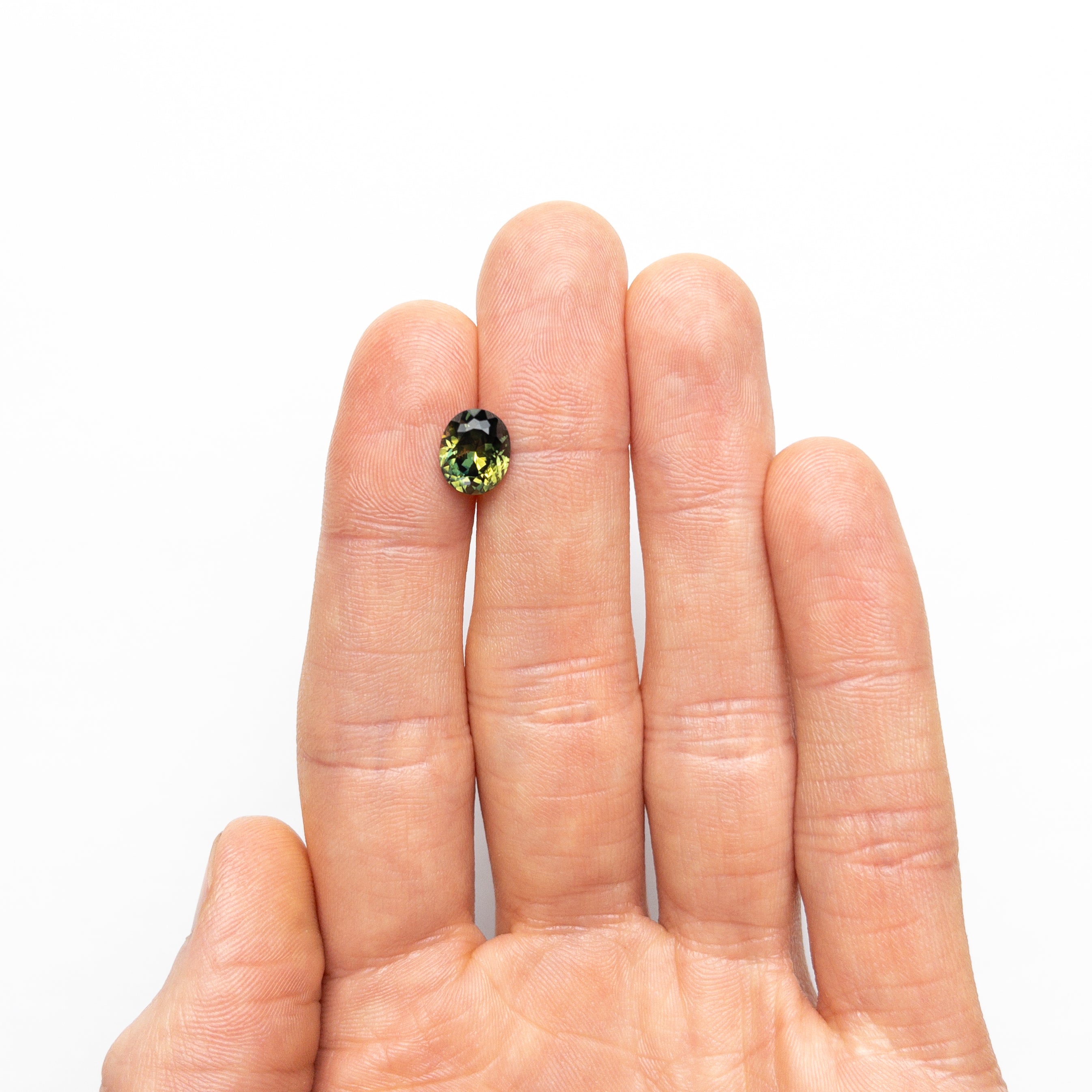 3.12ct 9.18x7.58x5.67mm Oval Brilliant Sapphire 25719-01-Staghead Designs