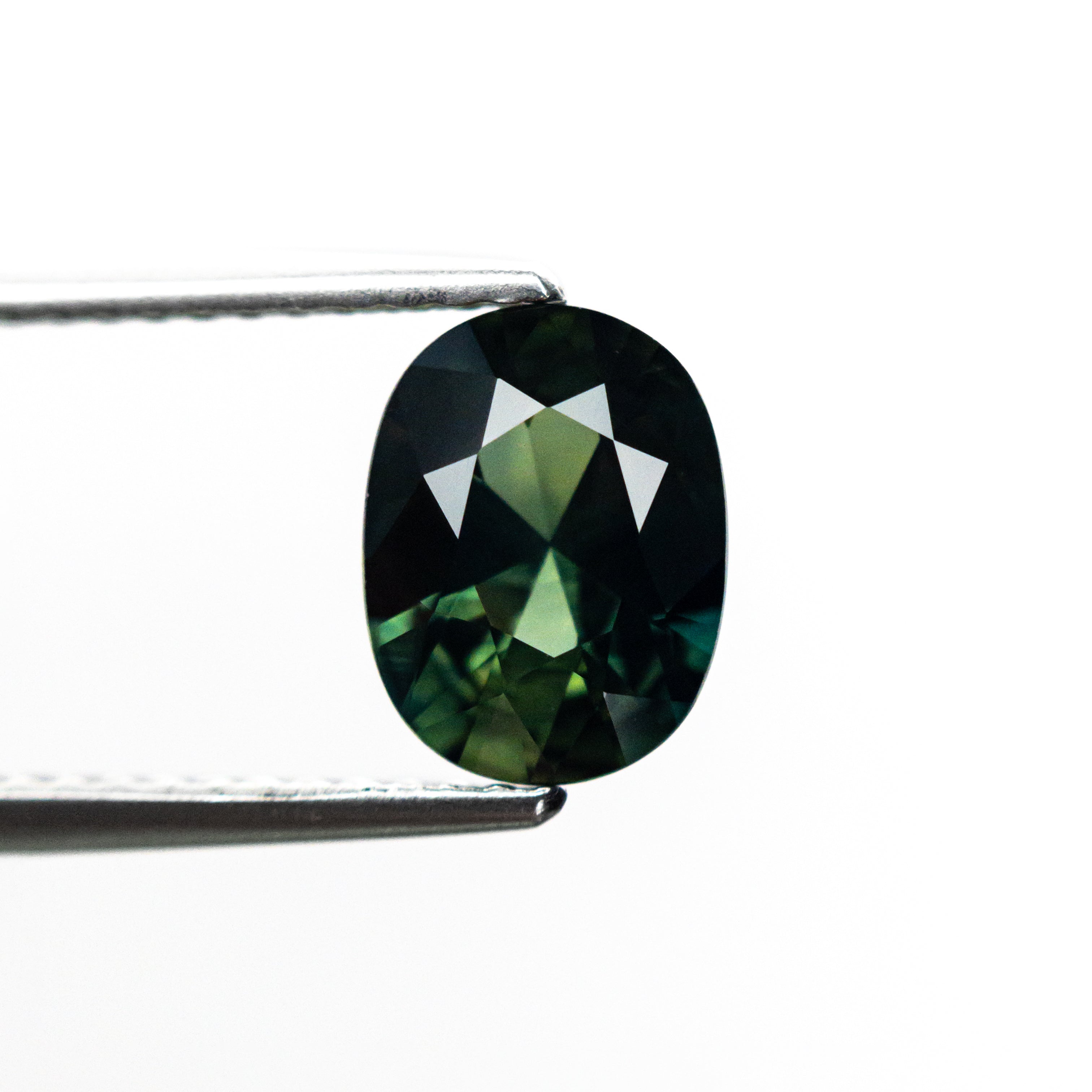 1.36ct 8.13x6.20x3.62mm Oval Brilliant Sapphire 25782-02-Staghead Designs