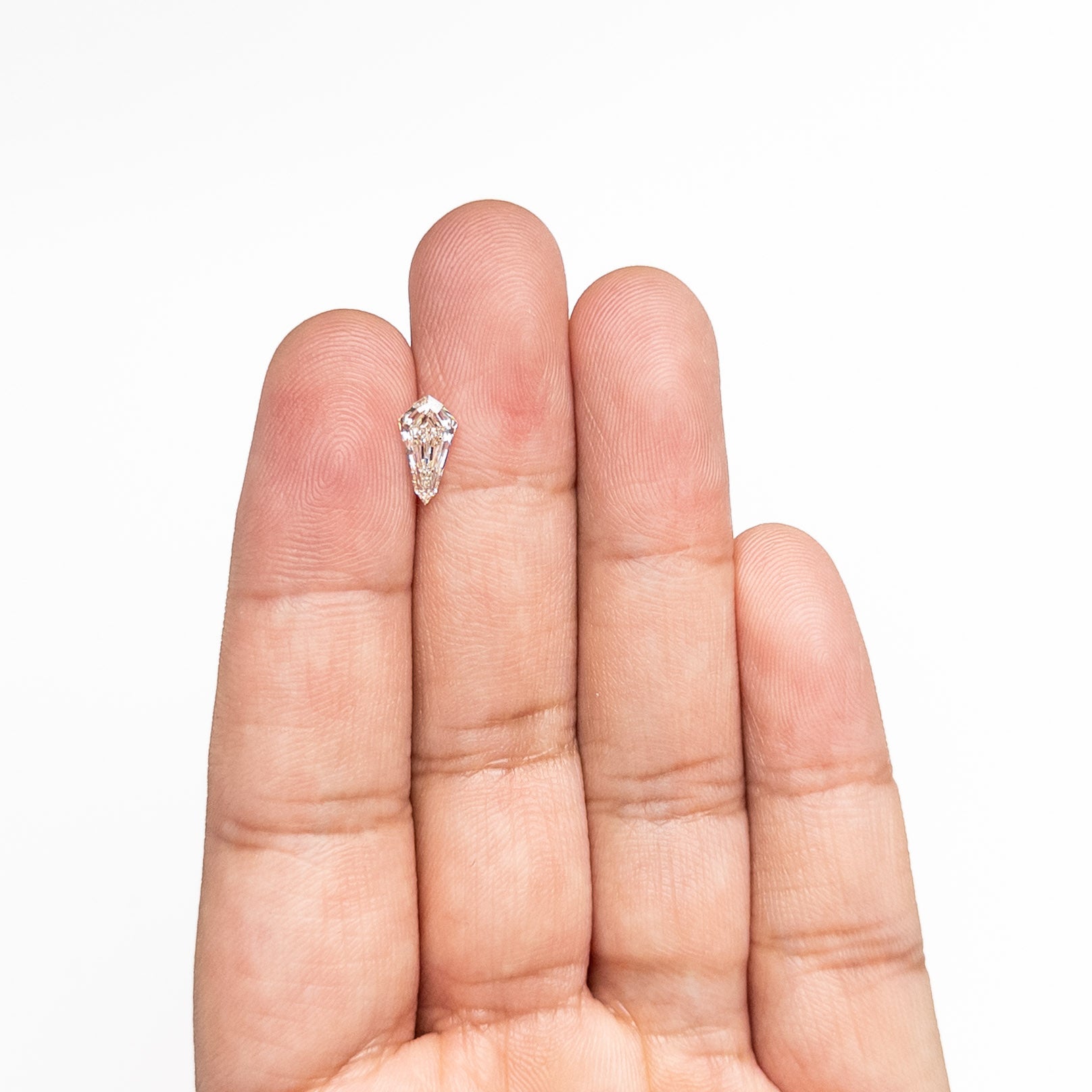 RETURNING D14186 JUNE 26 - 1.00ct 10.15x5.36x3.05mm VVS1 L Shield Step Cut 25957-02-Staghead Designs