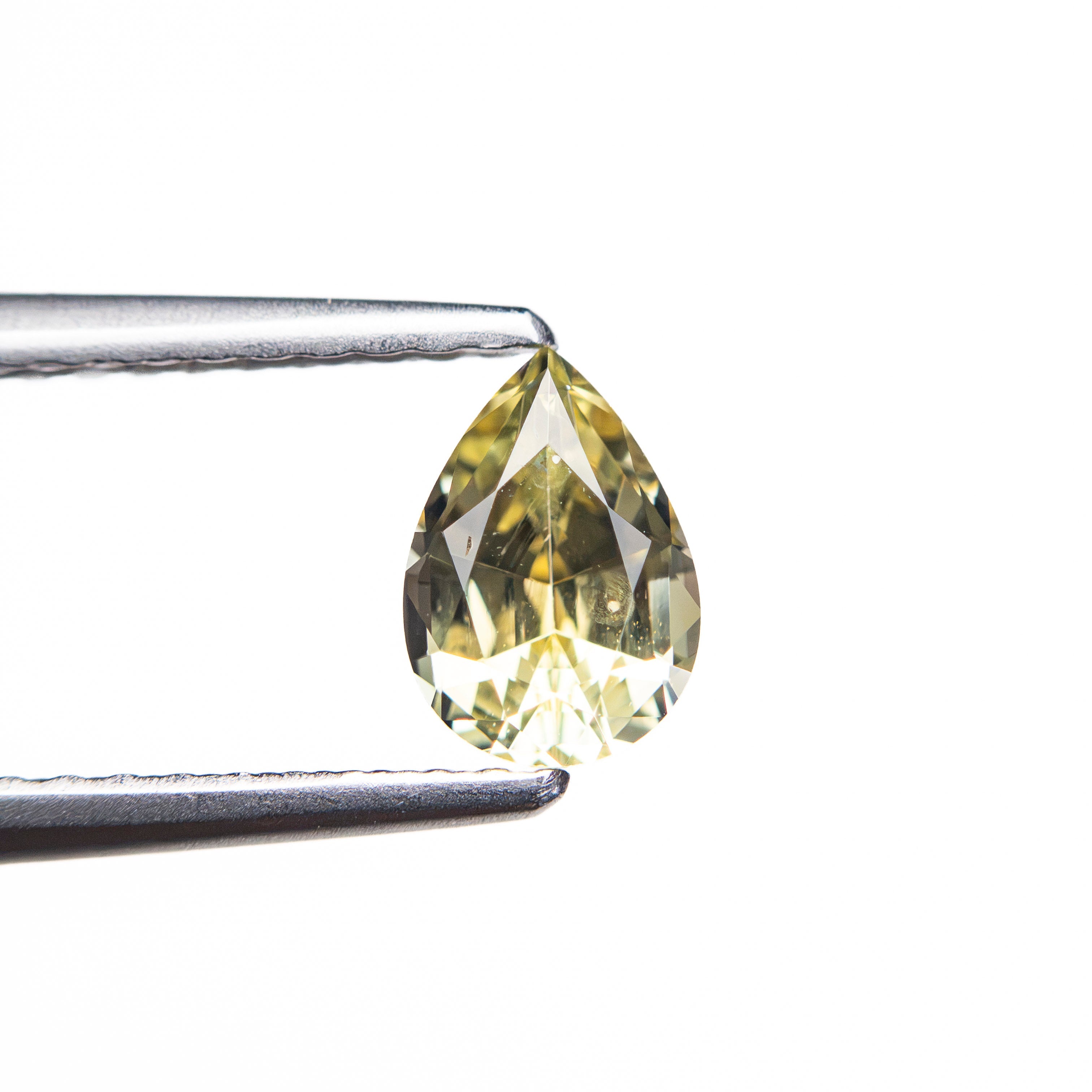 0.67ct 6.41x4.51x3.15mm Pear Brilliant Sapphire 26145-02