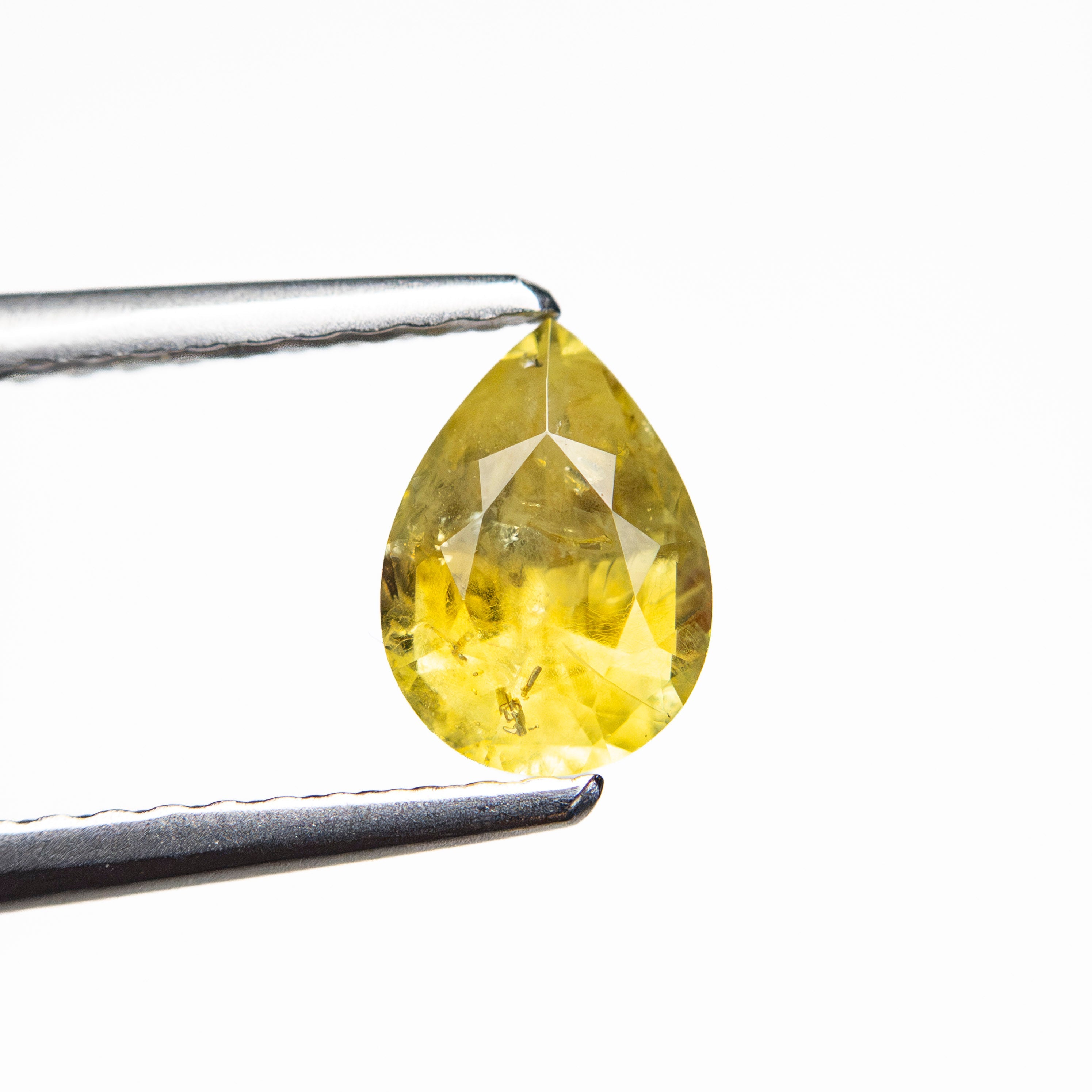 0.86ct 7.03x5.01x3.43mm Pear Brilliant Sapphire 26150-01-Staghead Designs