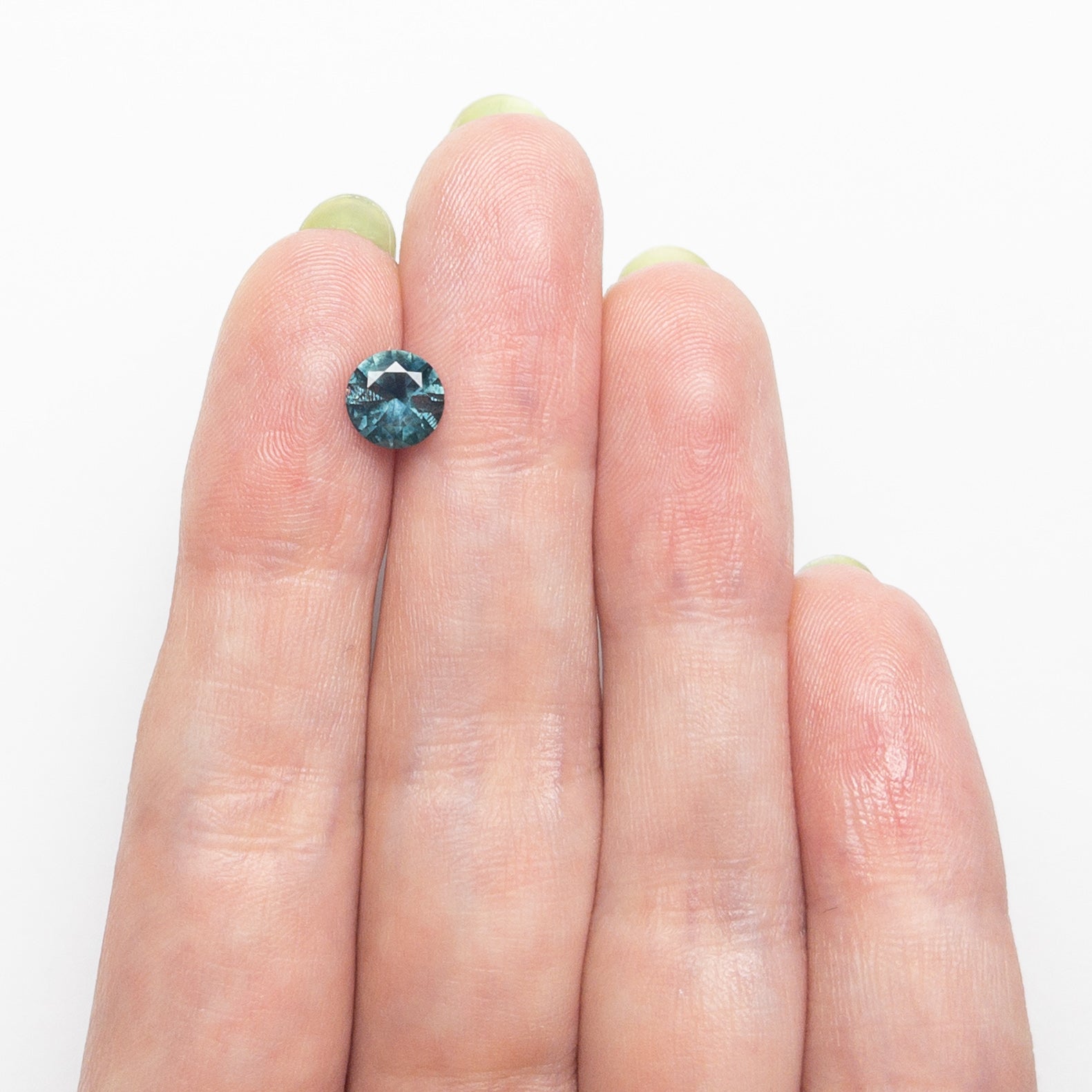 1.17ct 6.54x6.52x3.85mm Round Brilliant Sapphire 26524-02-Staghead Designs
