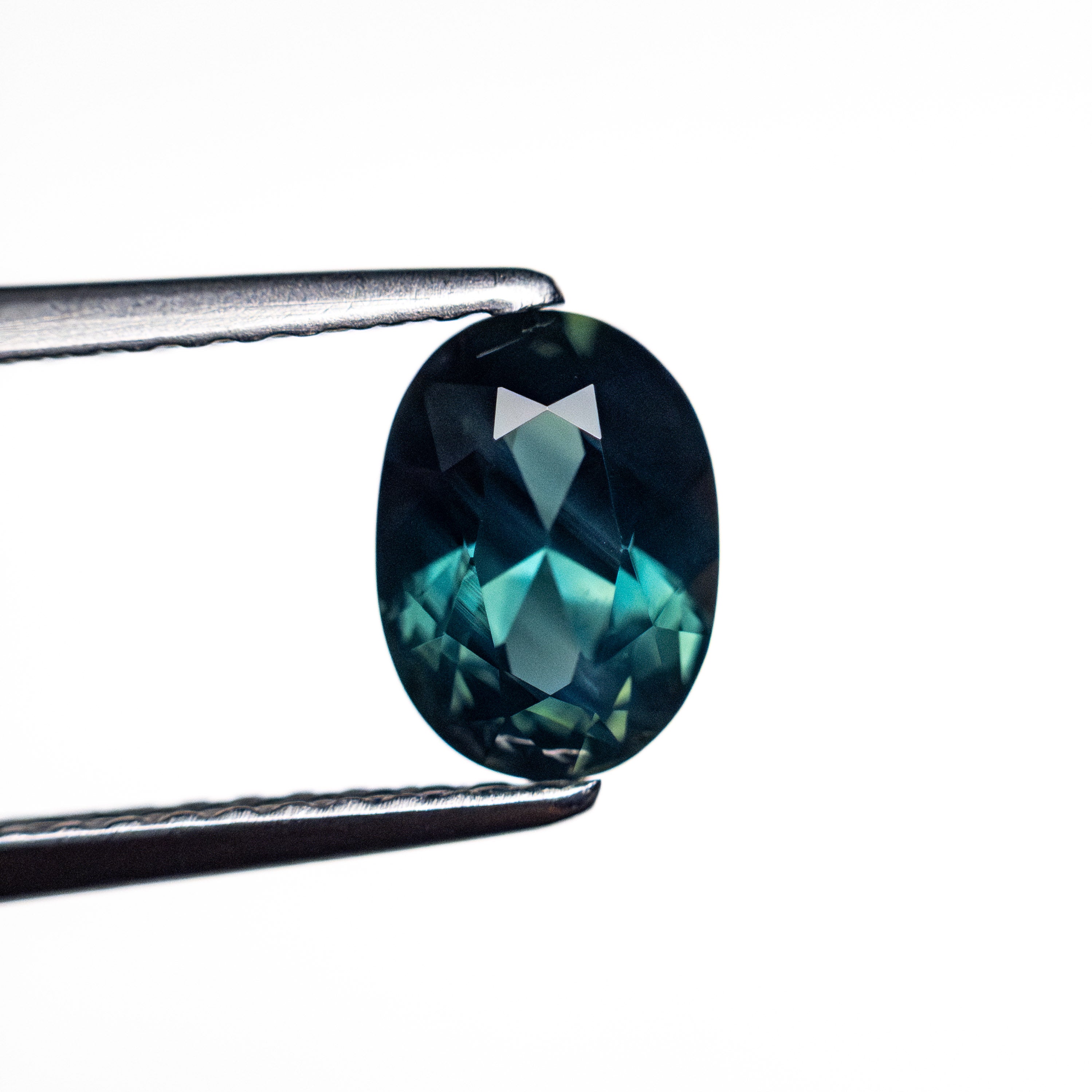 1.16ct 7.27x5.33x3.86mm Oval Brilliant Sapphire 26621-02-Staghead Designs