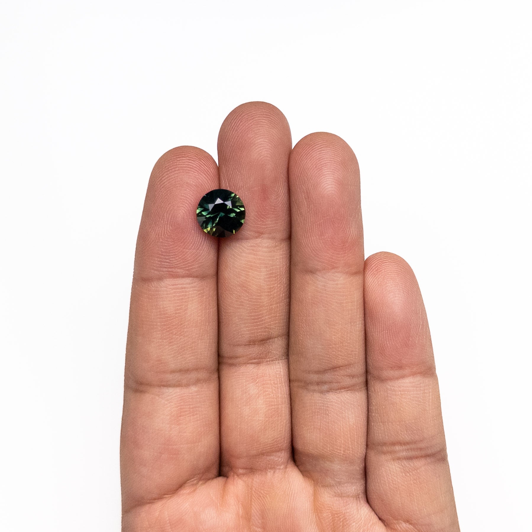 4.02ct 9.60x9.61x6.36mm Round Brilliant Sapphire 26625-04-Staghead Designs