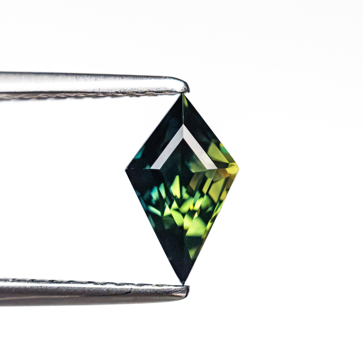 0.96ct 8.56x5.08x4.36mm Kite Step Cut Sapphire 26730-02-Staghead Designs