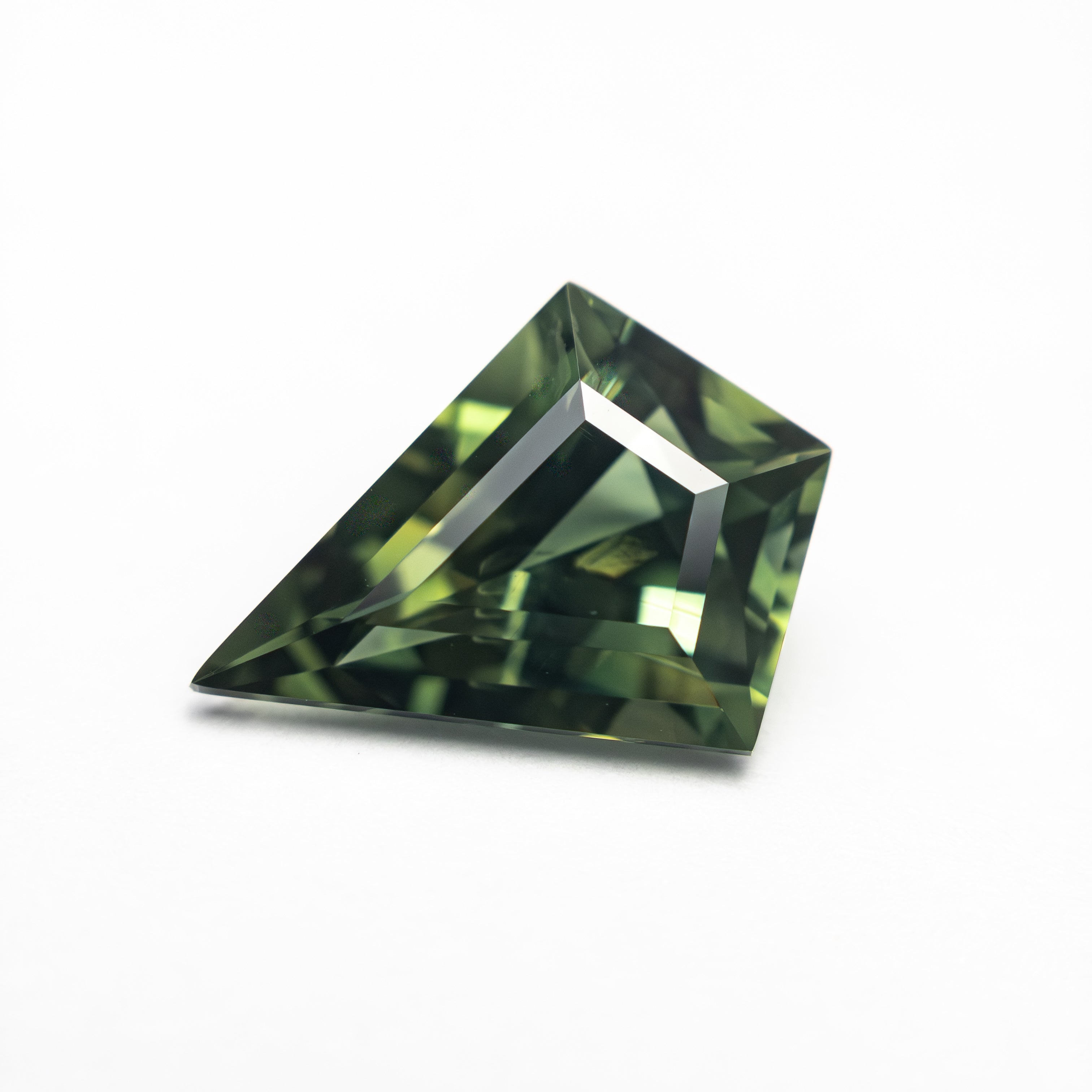 1.80ct 10.56x7.33x4.67mm Kite Step Cut Sapphire 27139-01-Staghead Designs