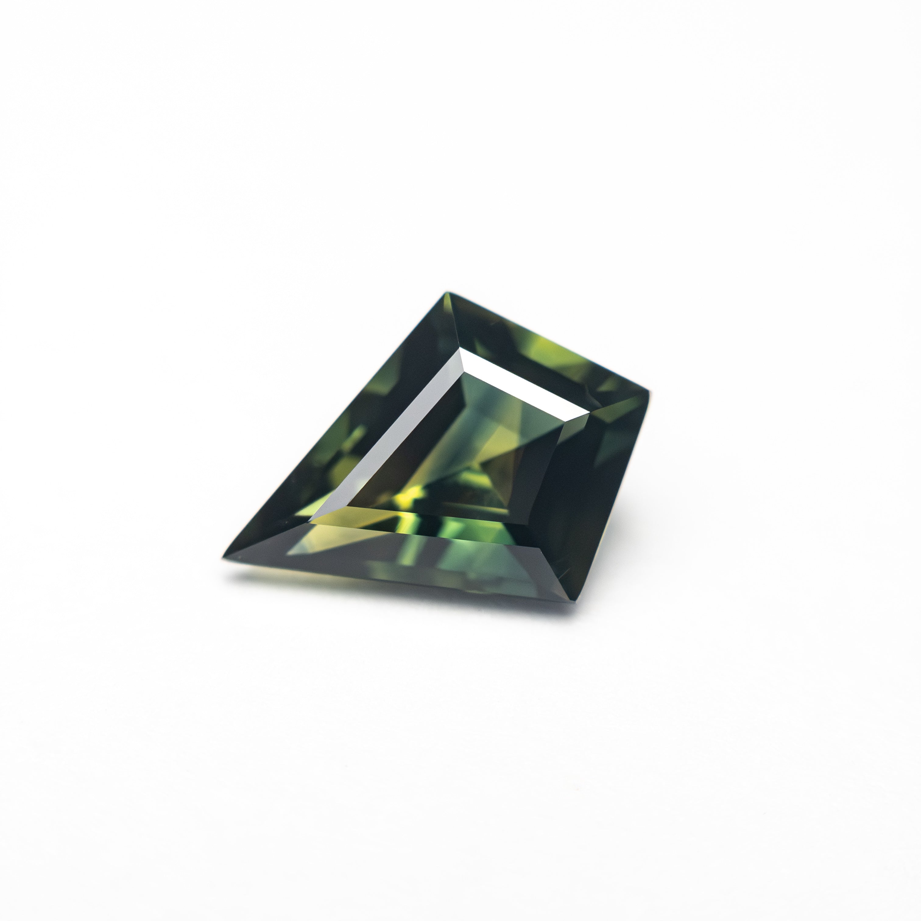 1.24ct 9.52x6.20x3.61mm Kite Step Cut Sapphire 27326-02-Staghead Designs