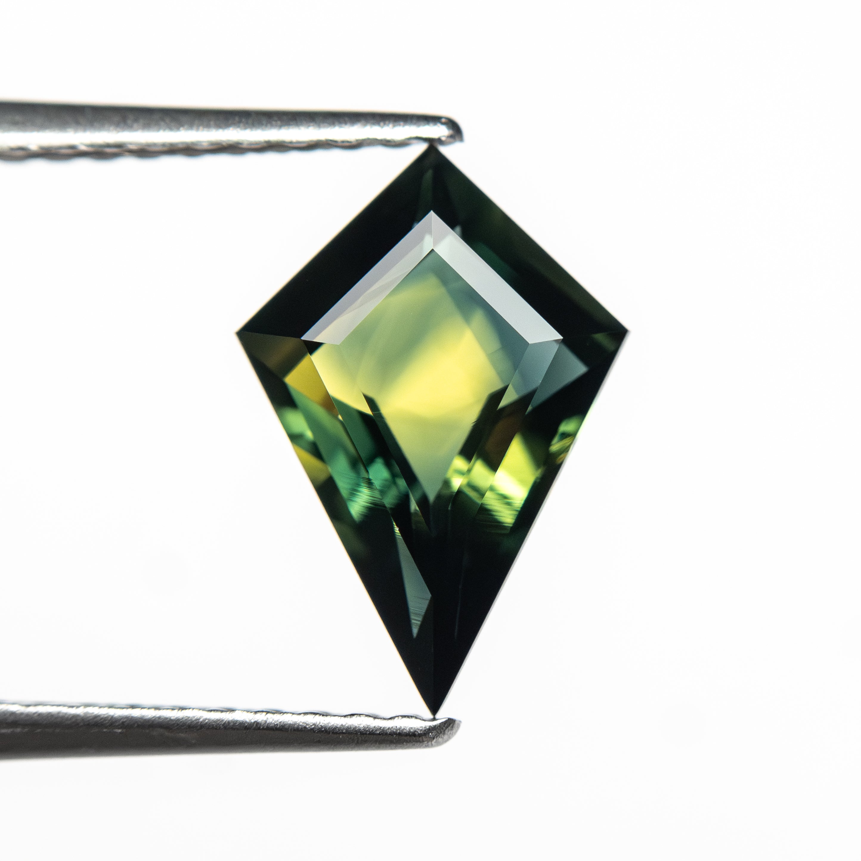 1.42ct 10.55x7.27x3.52mm Kite Step Cut Sapphire 27327-02-Staghead Designs