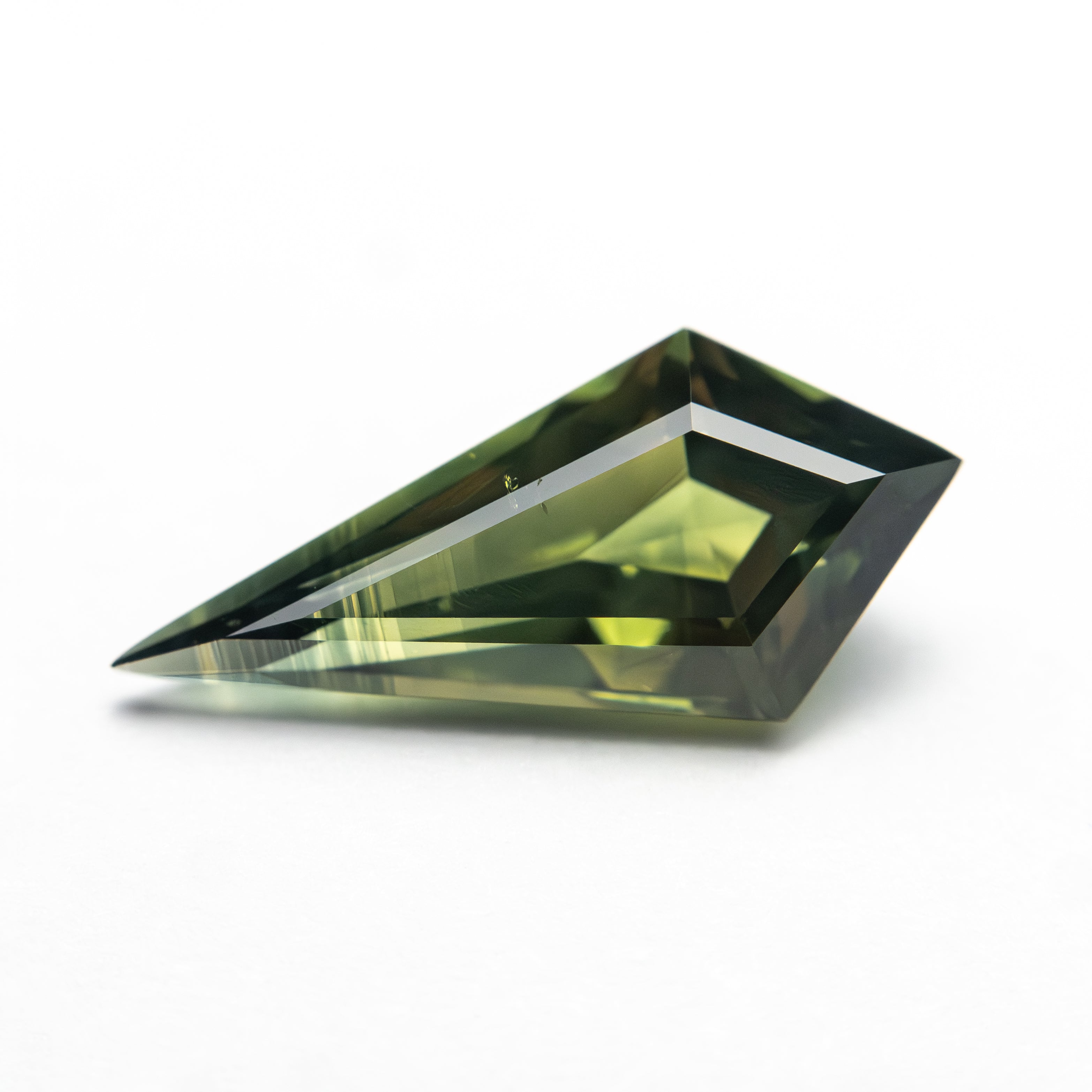 1.87ct 13.74x6.42x4.00mm Kite Step Cut Sapphire 27328-02-Staghead Designs