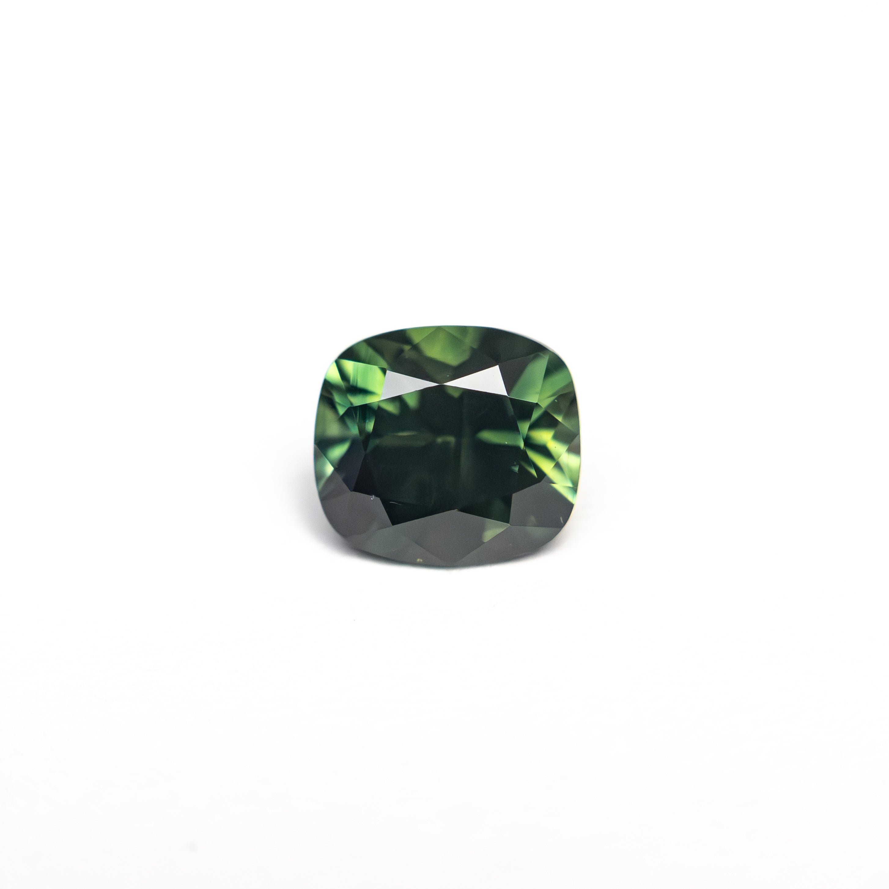 0.83ct 5.59x4.48x3.74mm Cushion Brilliant Sapphire 27336-09-Staghead Designs