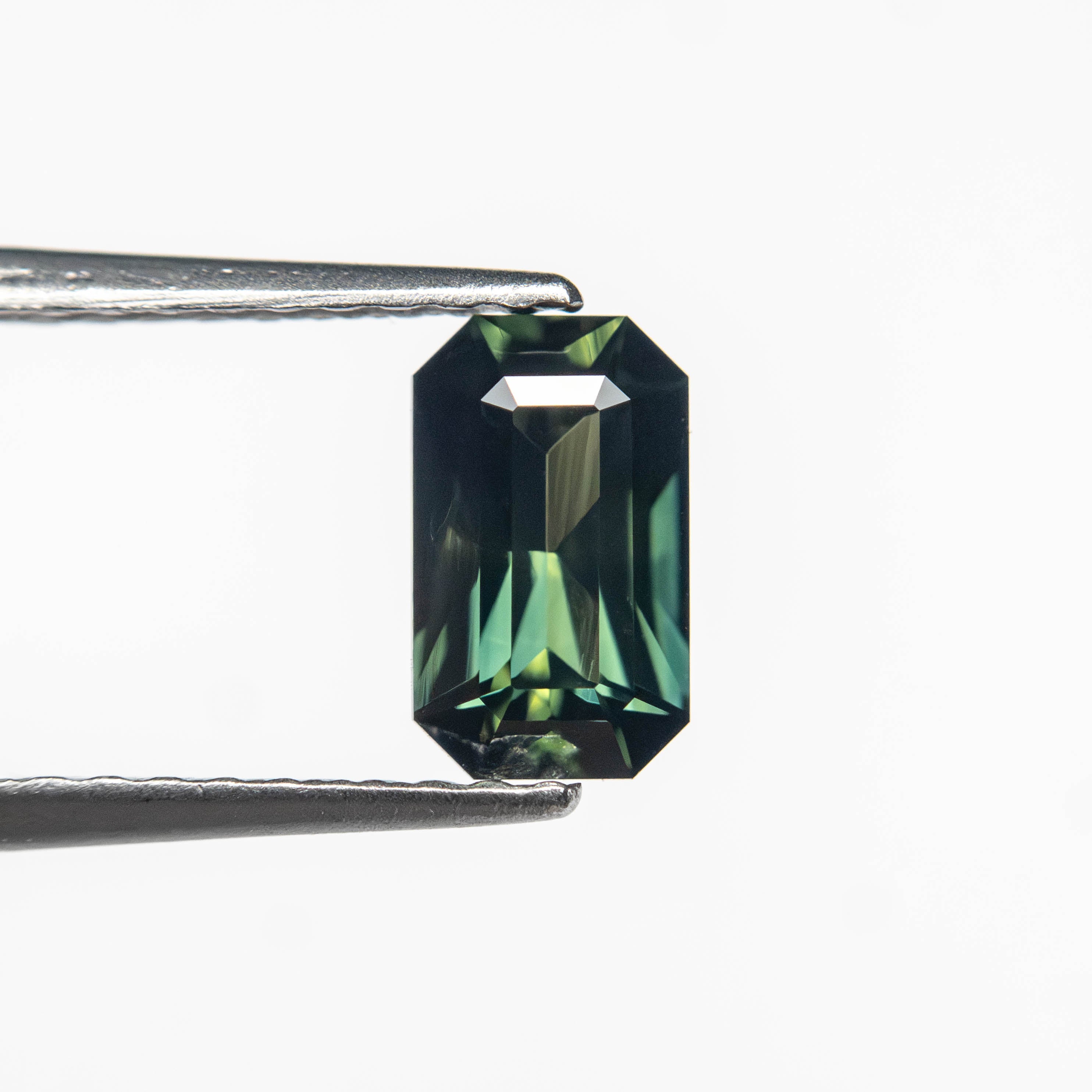 0.77ct 6.89x4.13x2.91mm Cut Corner Rectangle Step Cut Sapphire 27336-36-Staghead Designs