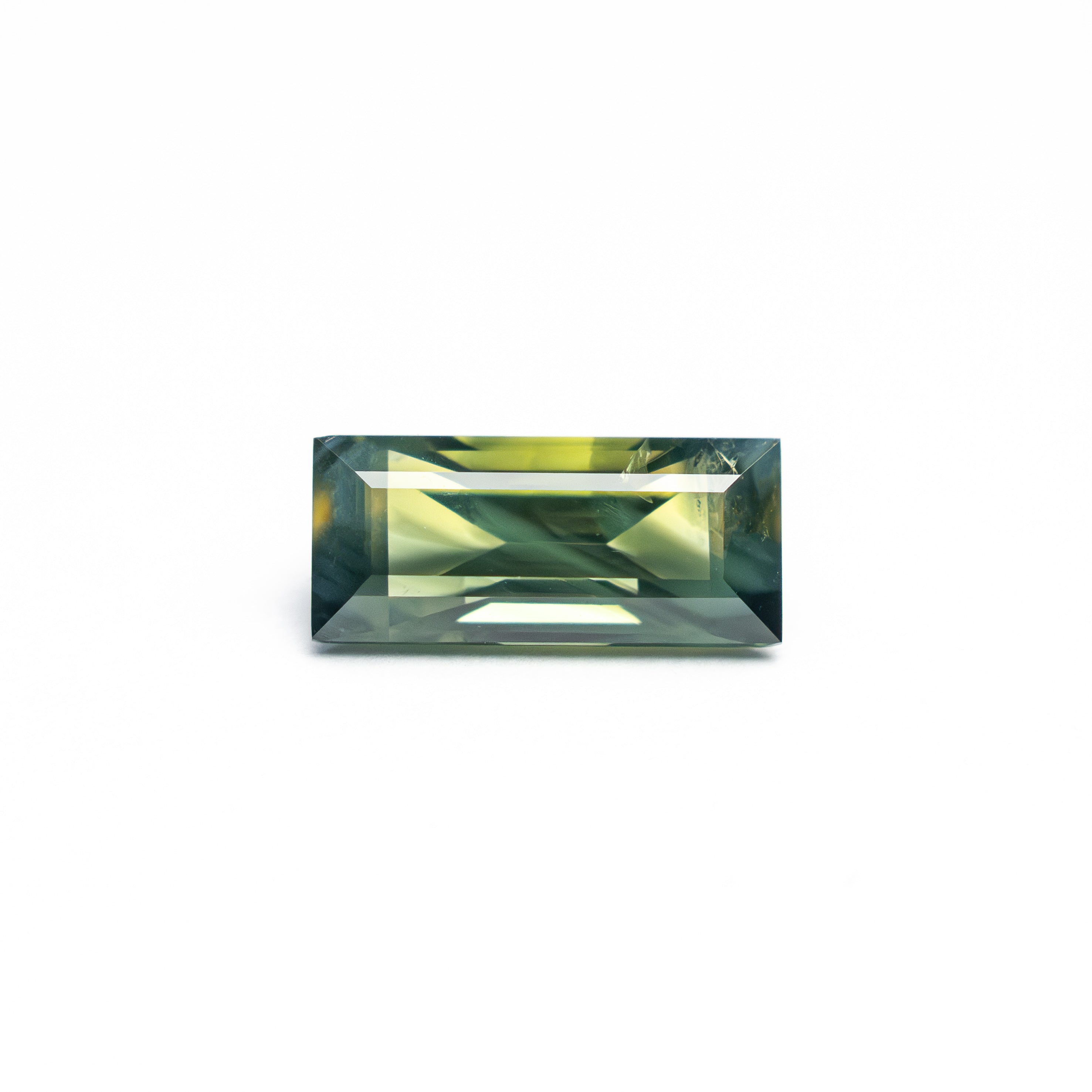 0.82ct 7.9x3.54x2.82mm Rectangle Step Cut Sapphire 27336-42