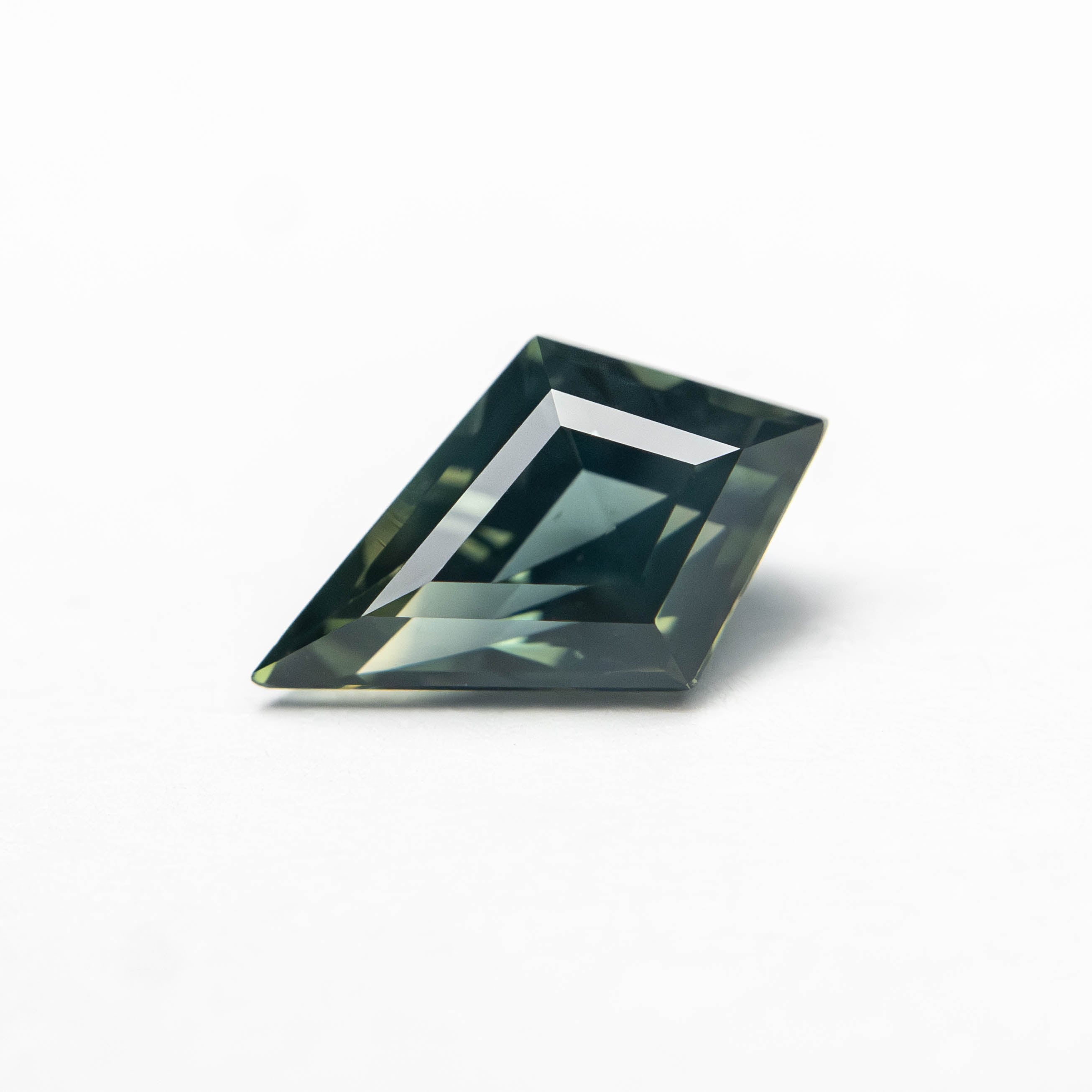0.67ct 8.12x4.94x3.15mm Kite Step Cut Sapphire 27363-15-Staghead Designs