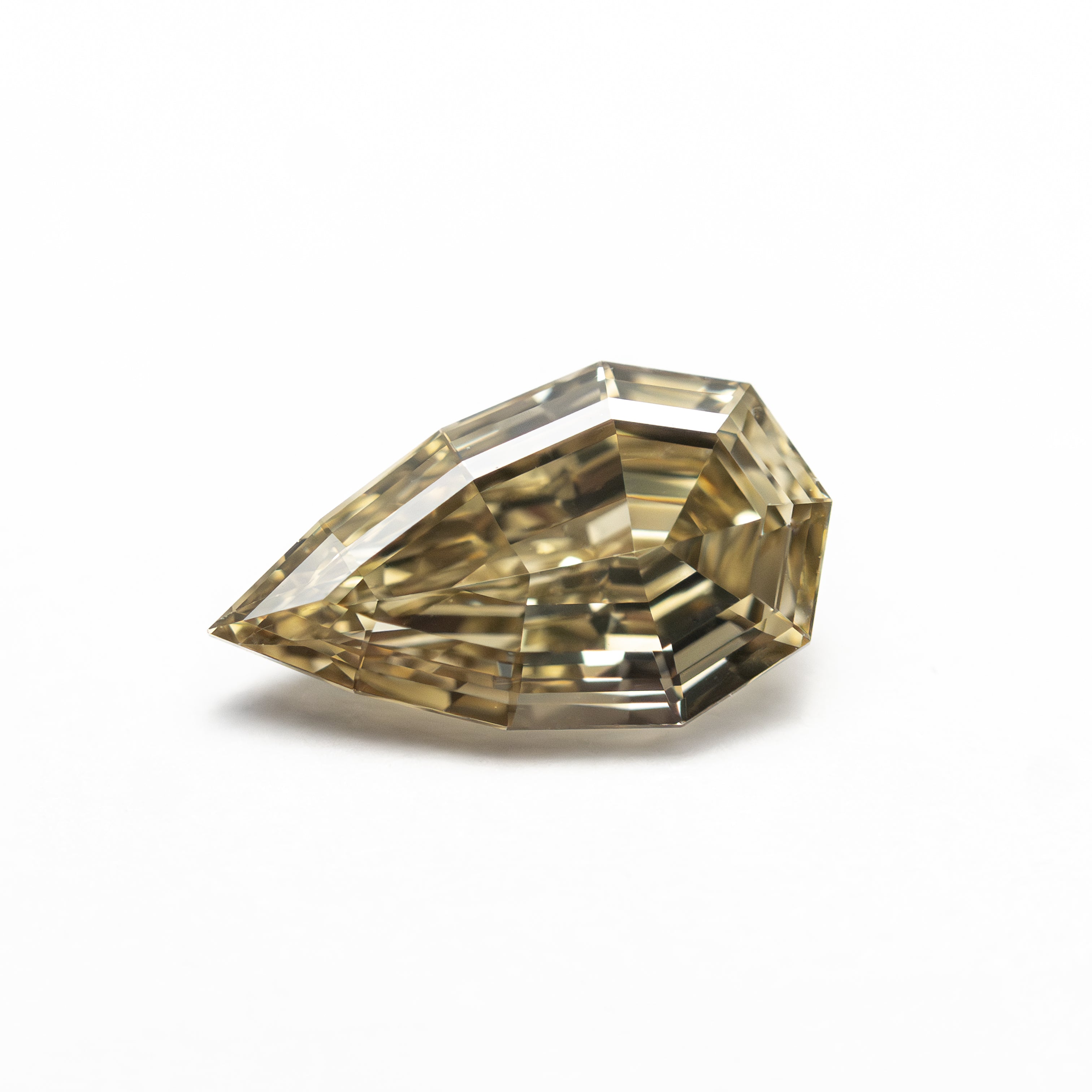 1.03ct 9.47x5.63x2.94mm VS1 C6 Geo Pear Step Cut 🇿🇦 27518-09-Staghead Designs