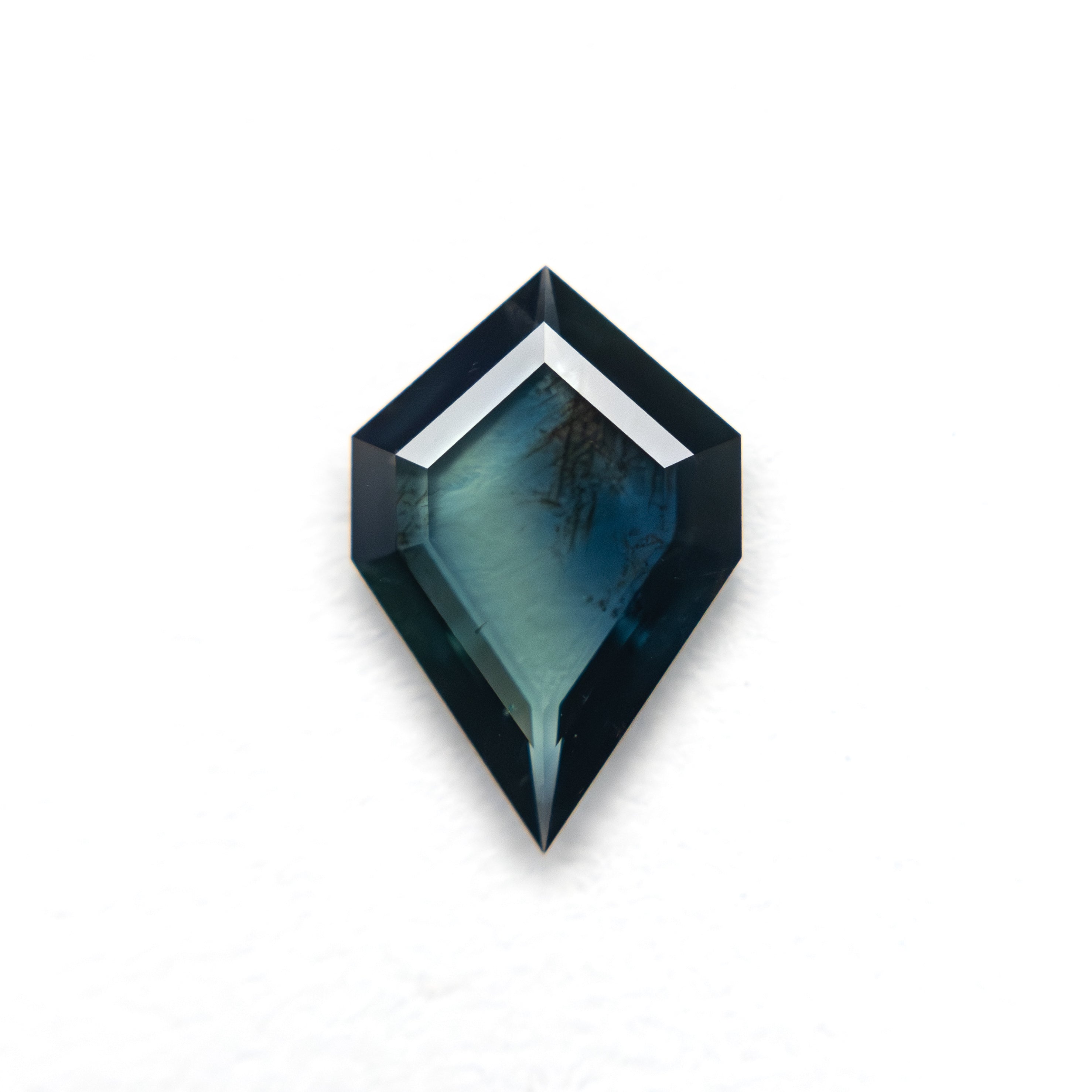 0.78ct 9.47x6.46x1.55mm Kite Portrait Cut Sapphire 27730-02