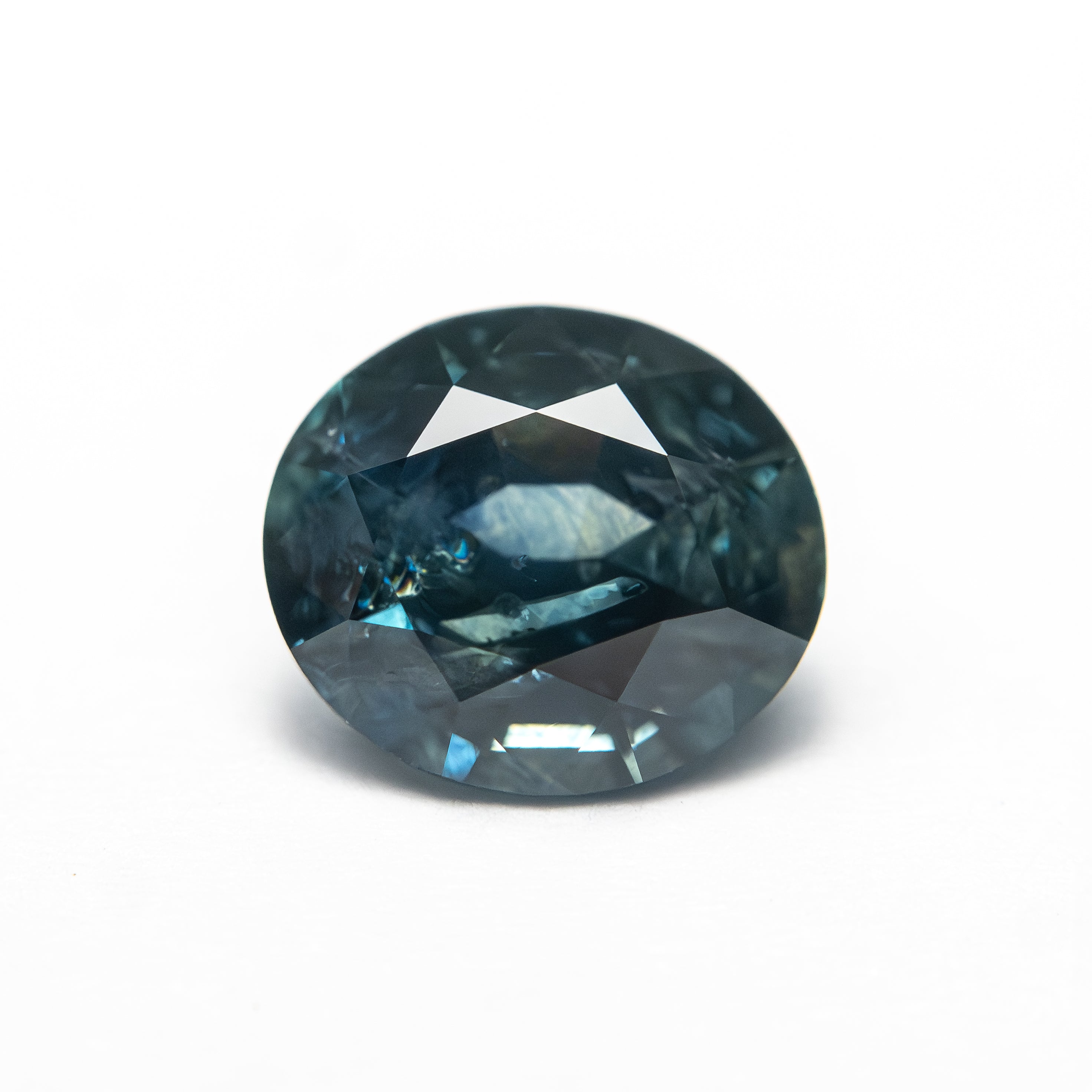 2.25ct 8.40x7.45x4.79mm Oval Brilliant Sapphire 27733-01