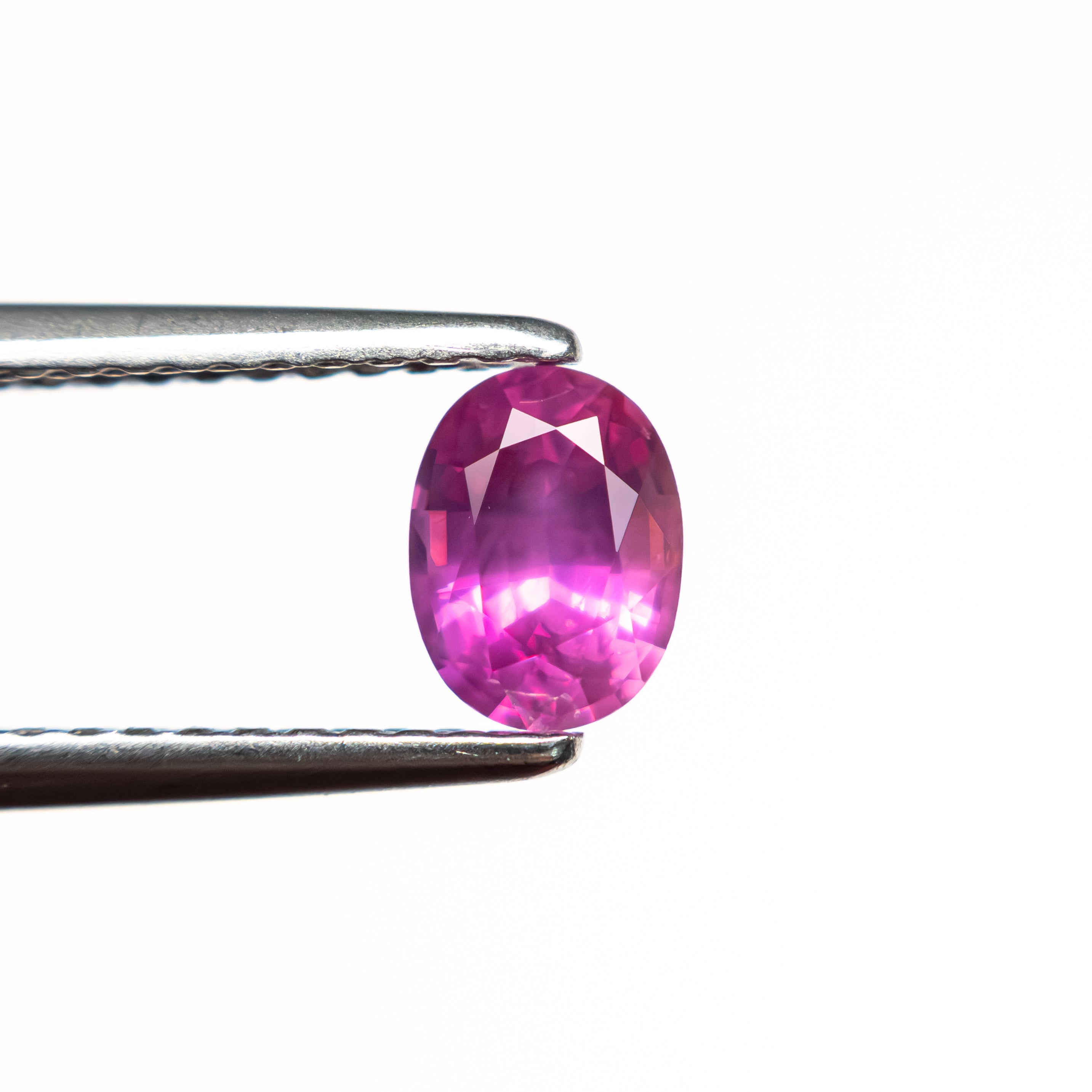 0.65ct 5.85x4.40x3.09mm Oval Brilliant Sapphire 27955-10-Staghead Designs