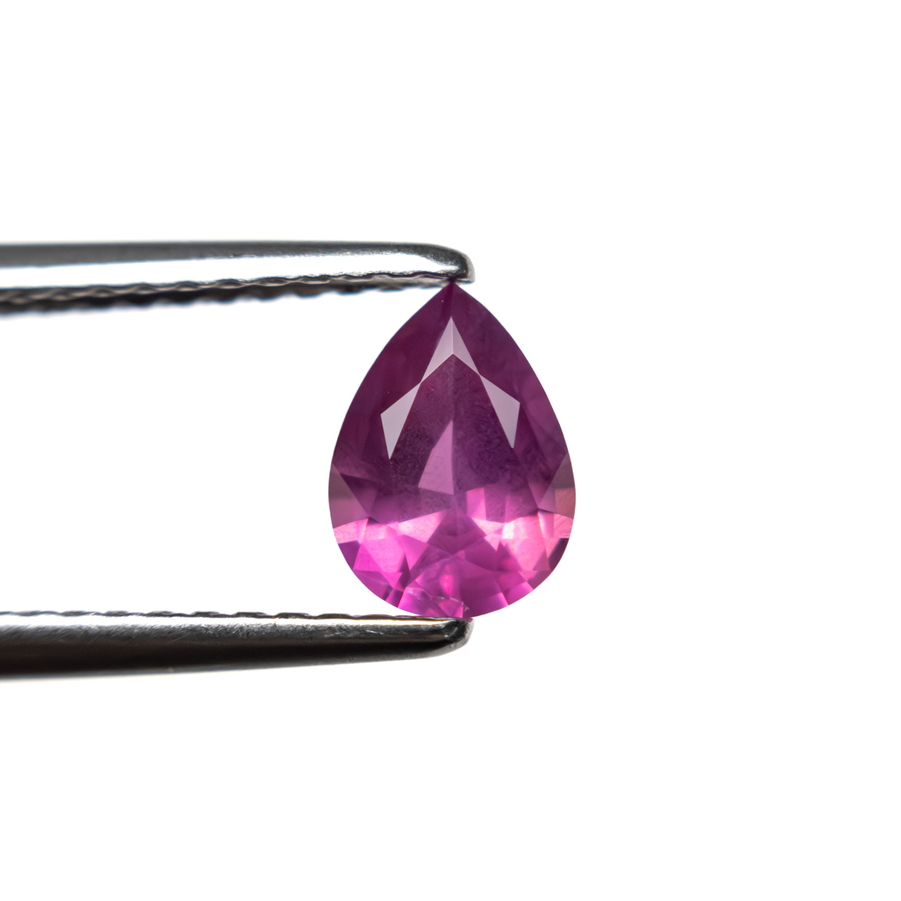 0.68ct 6.67x4.89x2.98mm Pear Brilliant Sapphire 27955-19-Staghead Designs